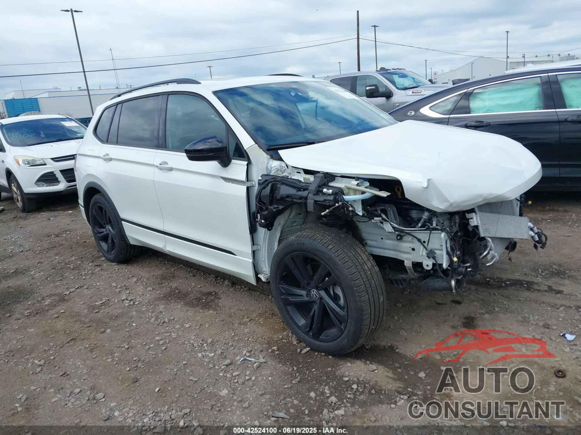 VOLKSWAGEN TIGUAN 2024 - 3VV8B7AX3RM111526