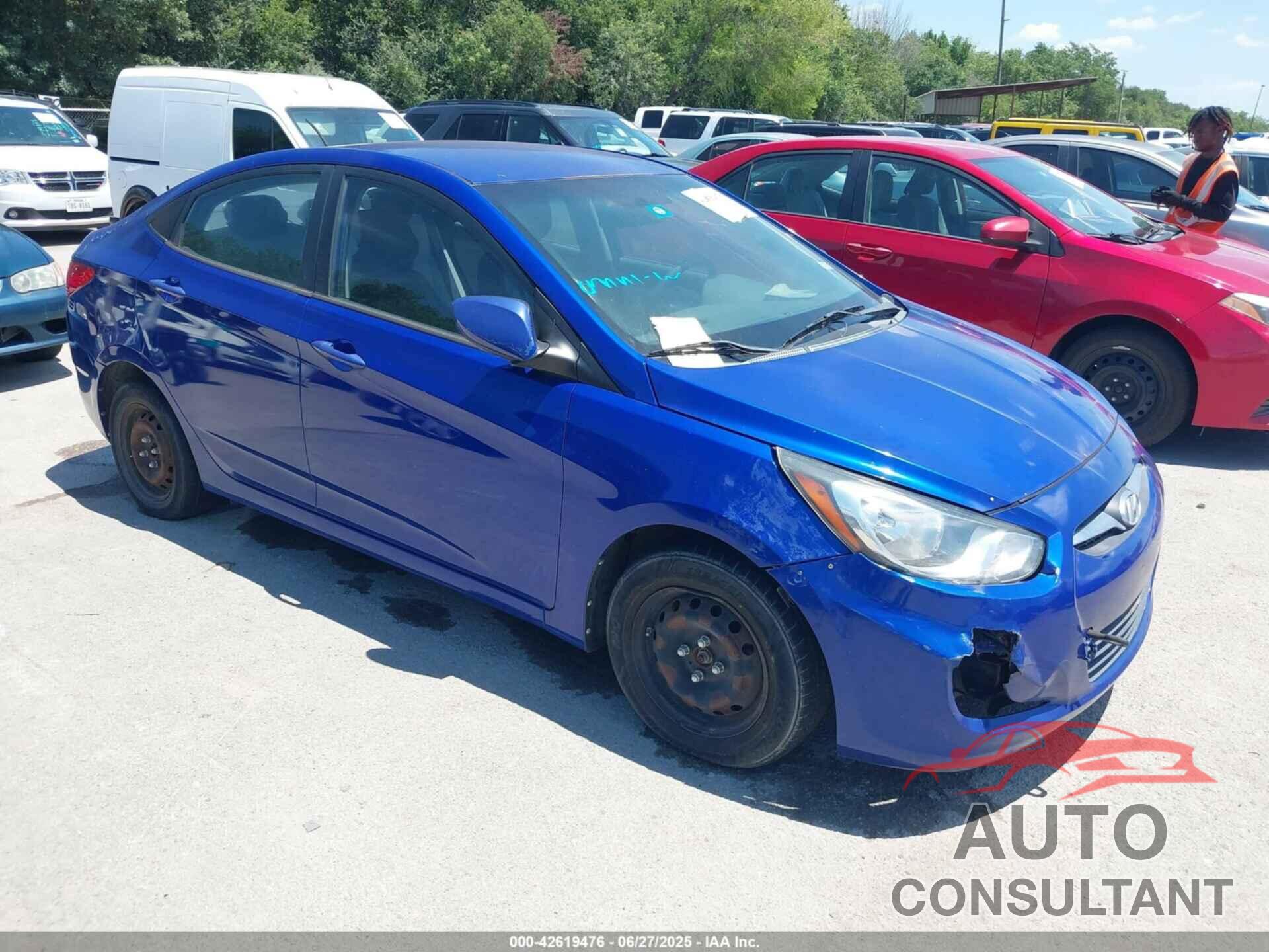 HYUNDAI ACCENT 2013 - KMHCT4AE7DU498410