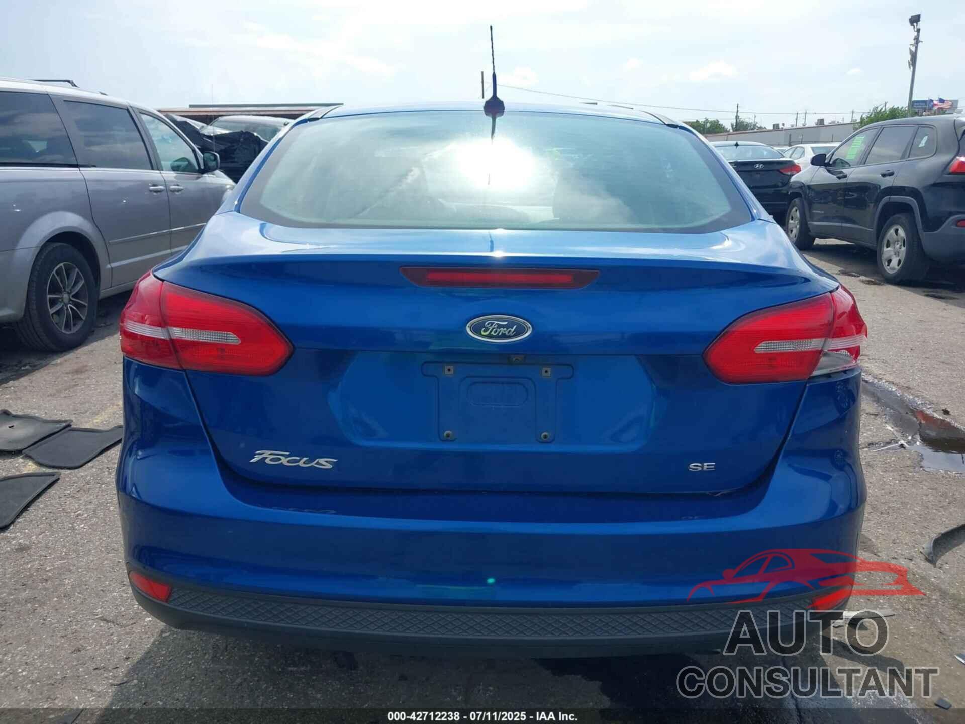 FORD FOCUS 2018 - 1FADP3F27JL203982
