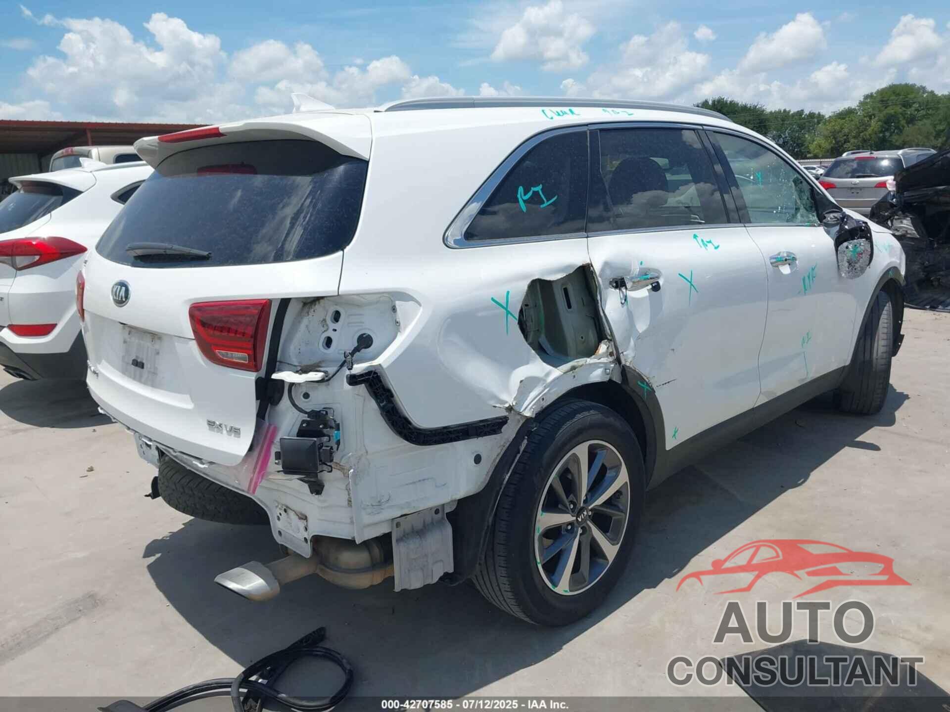 KIA SORENTO 2019 - 5XYPH4A56KG521598