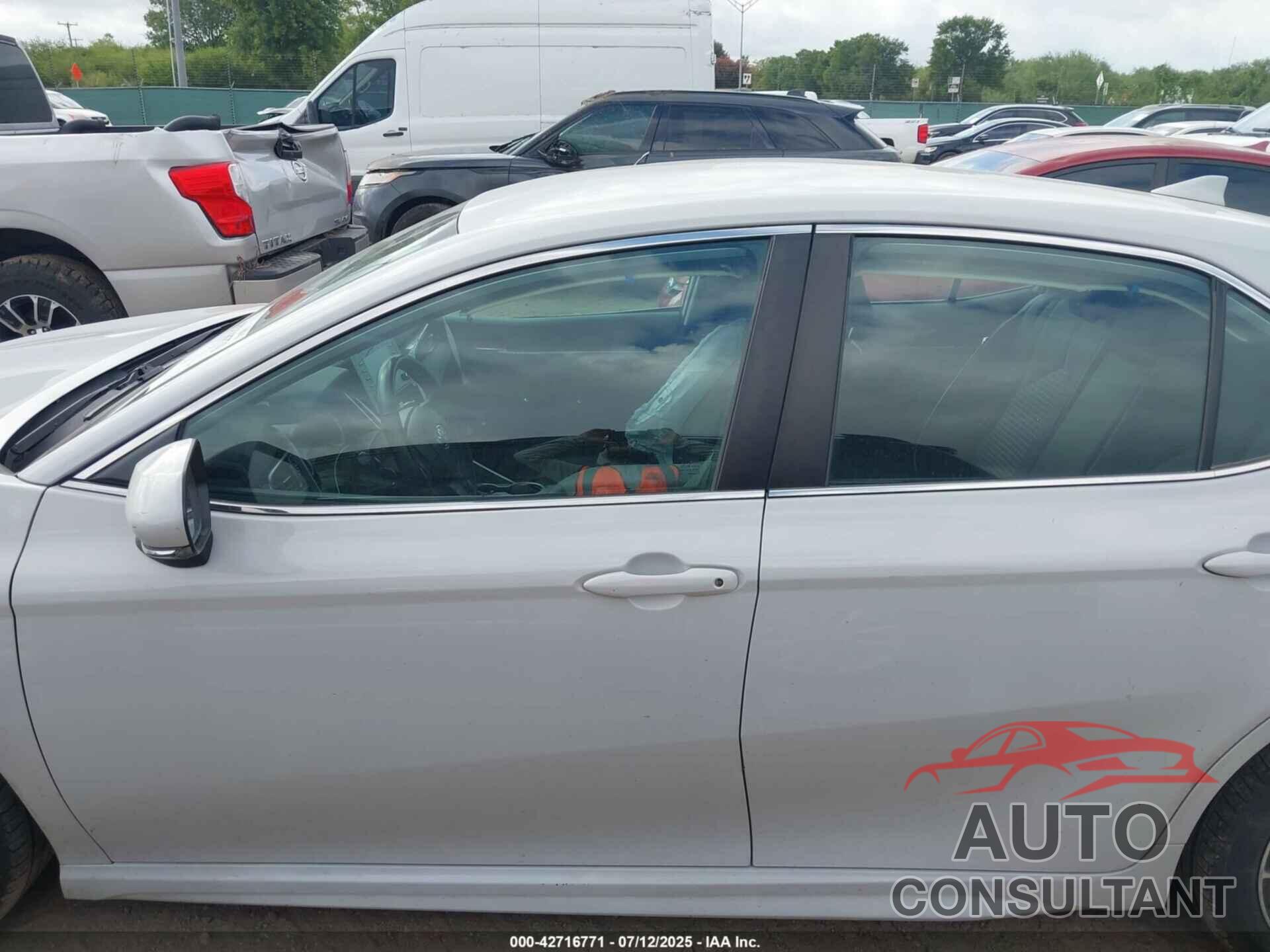 TOYOTA CAMRY 2023 - 4T1G11AKXPU128889