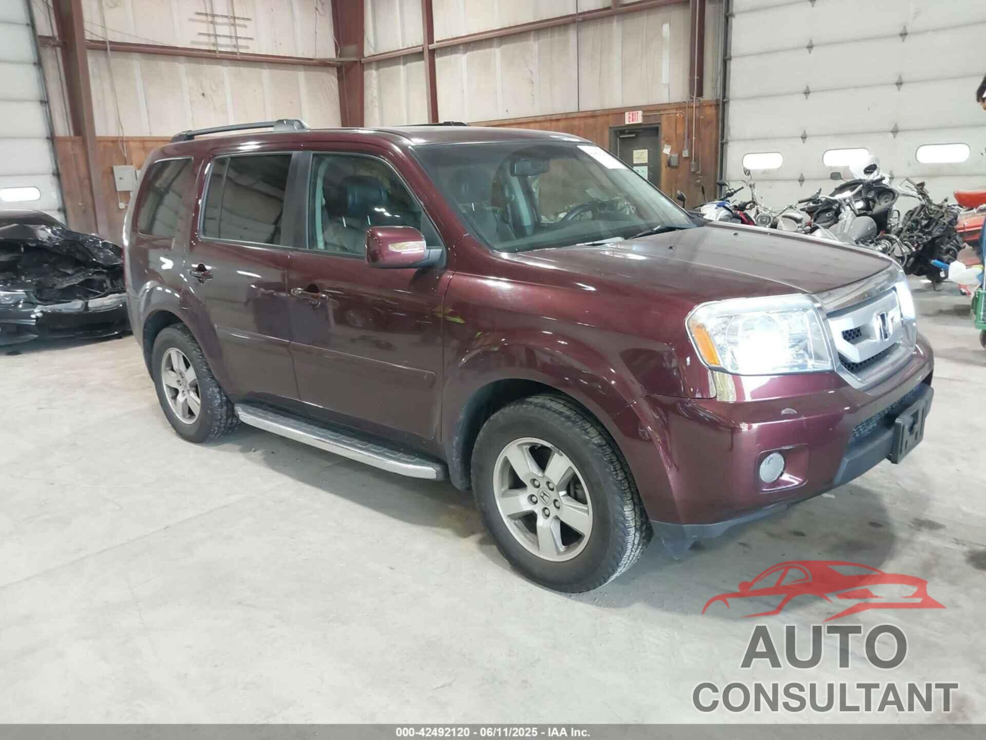 HONDA PILOT 2011 - 5FNYF4H5XBB010211