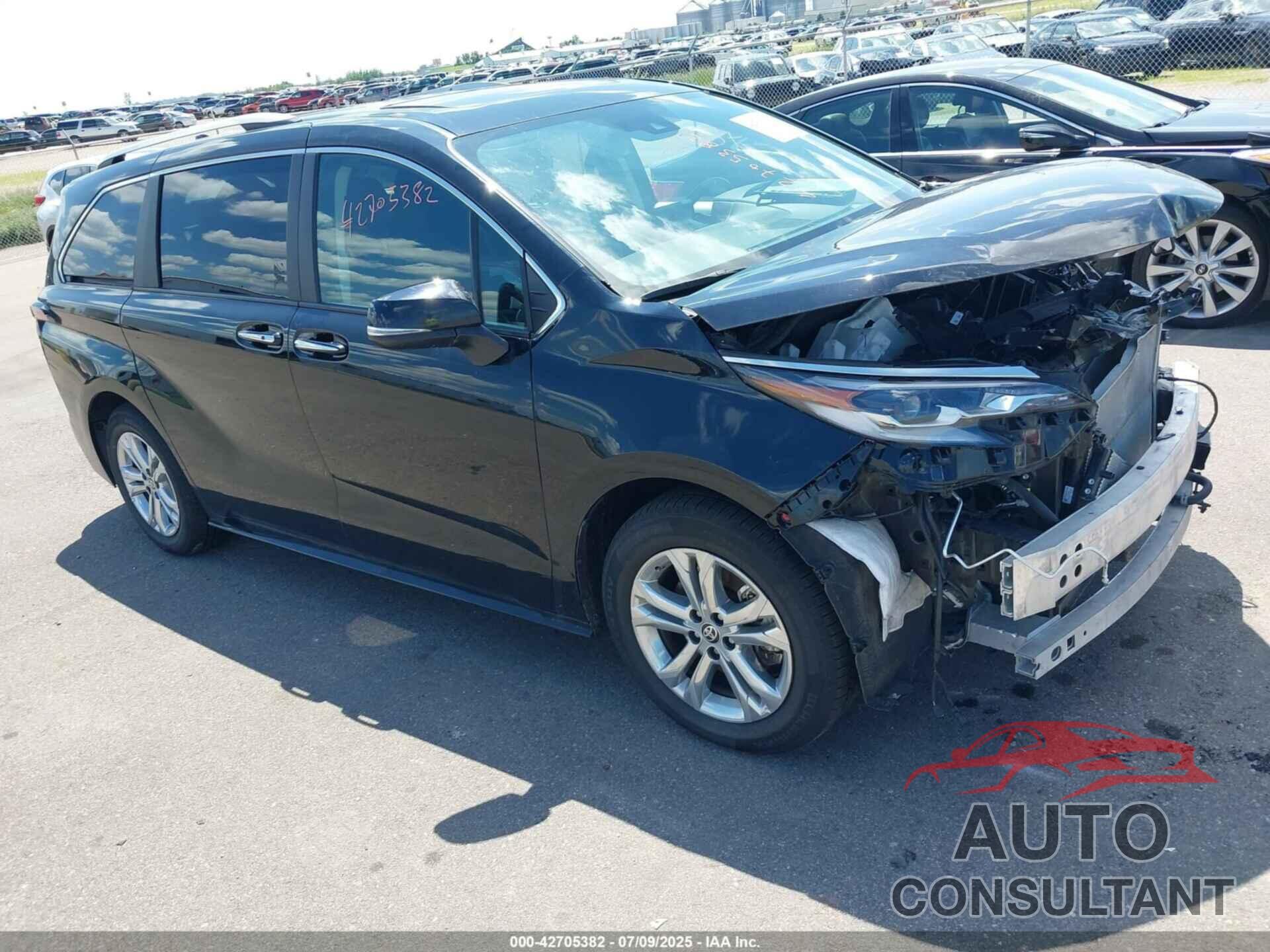 TOYOTA SIENNA 2022 - 5TDESKFC9NS063552