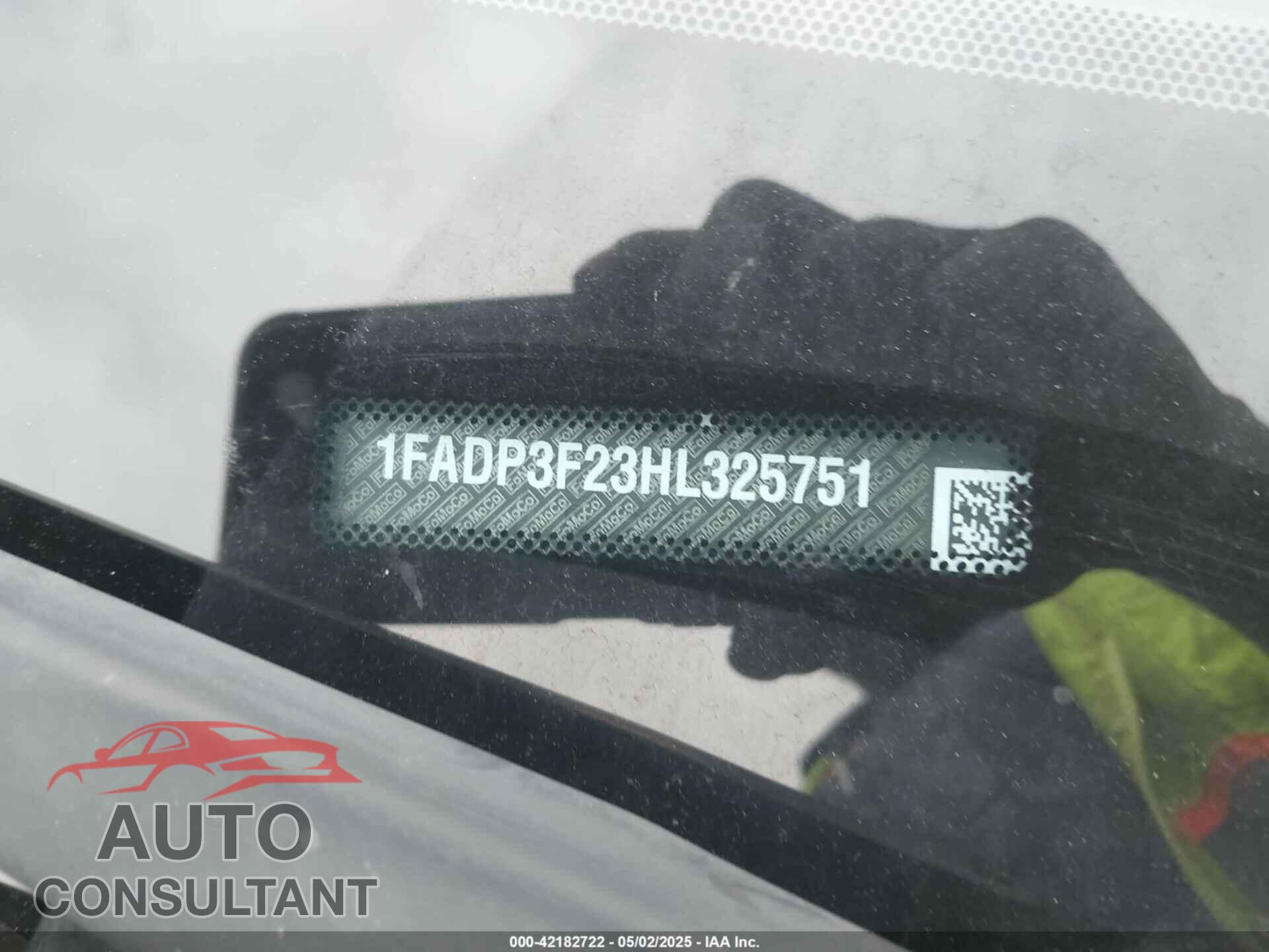 FORD FOCUS 2017 - 1FADP3F23HL325751