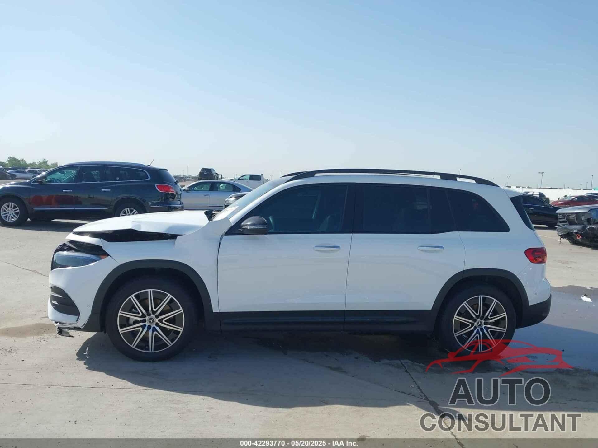 MERCEDES-BENZ EQB 300 SUV 2024 - W1N9M0KB8RN104156