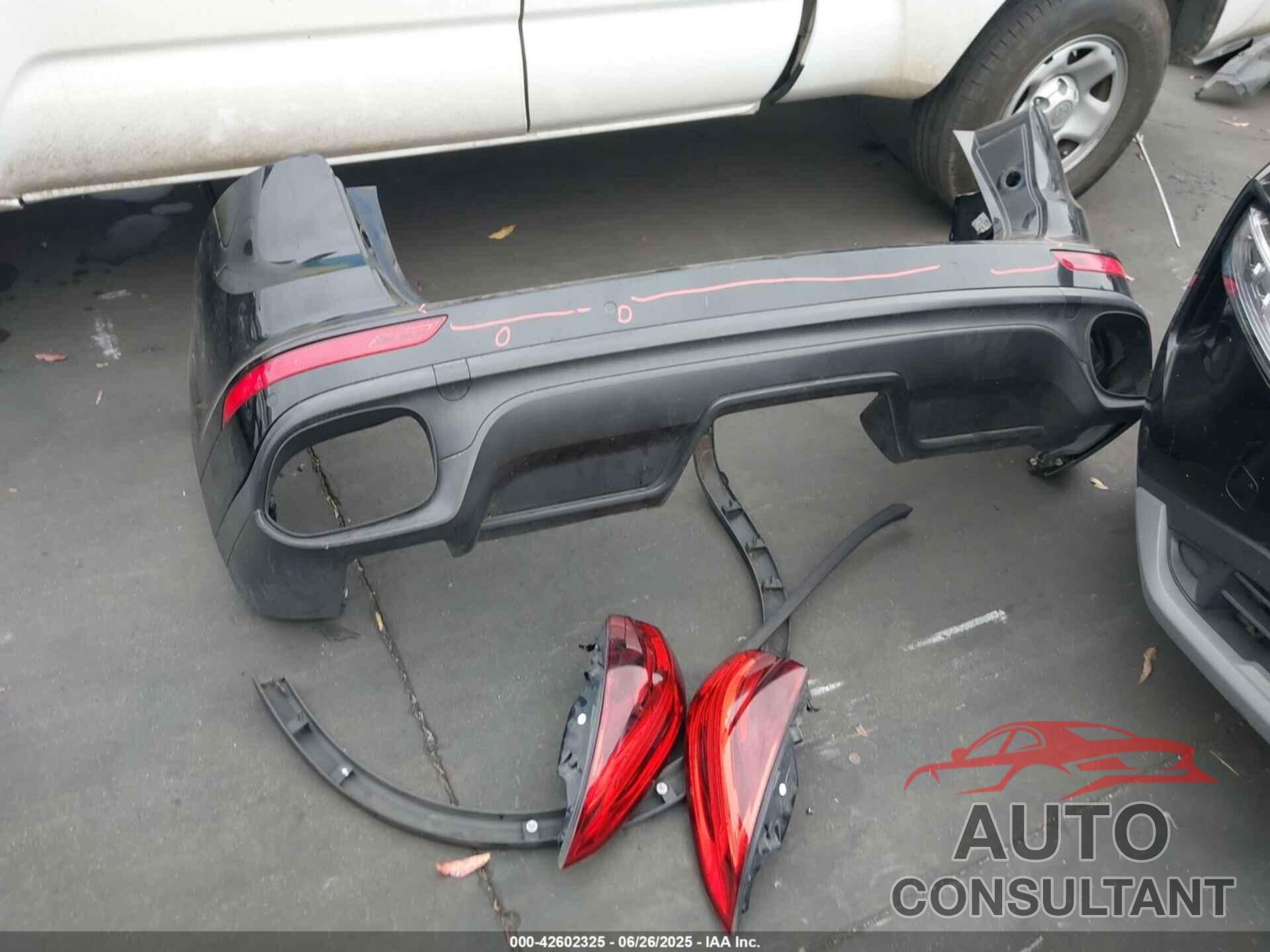 PORSCHE CAYENNE 2016 - WP1AA2A24GKA14137