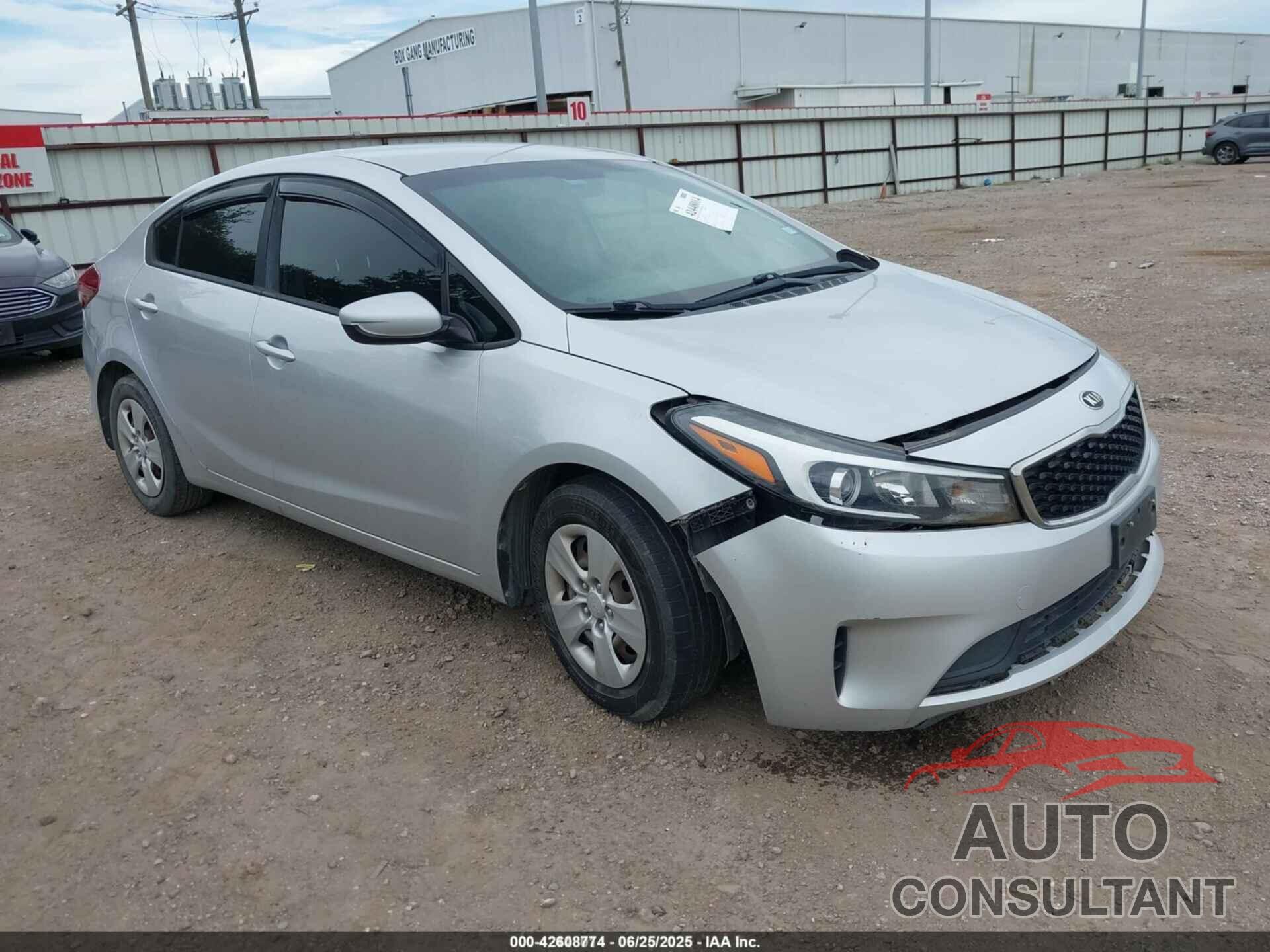KIA FORTE 2018 - 3KPFK4A79JE266231