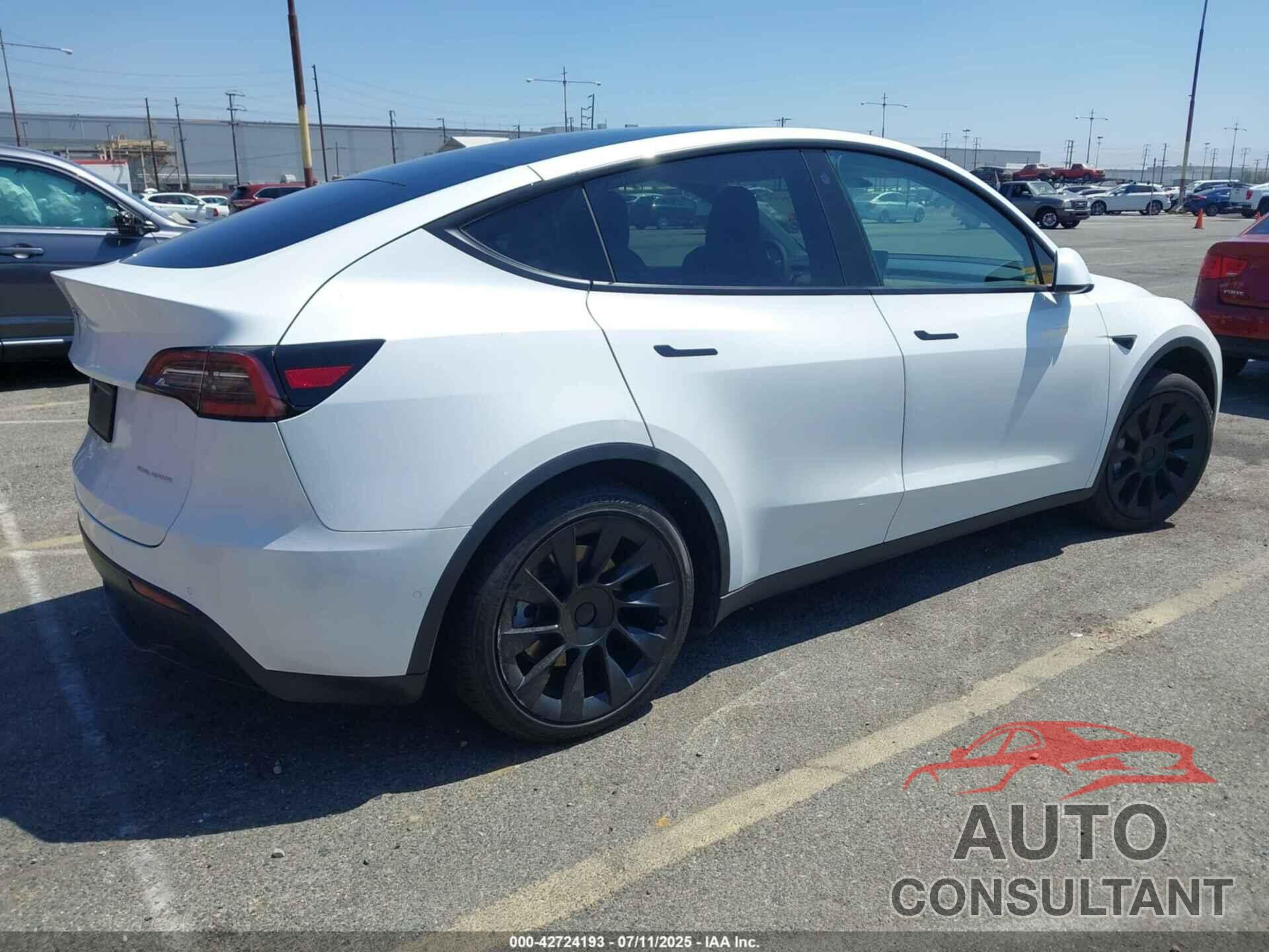 TESLA MODEL Y 2022 - 7SAYGDEE3NF545146