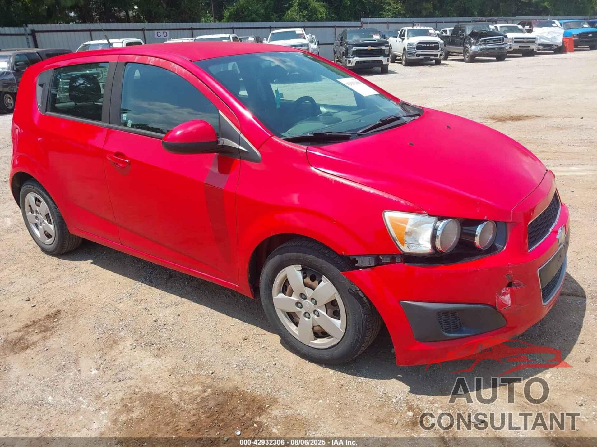 CHEVROLET SONIC 2014 - 1G1JA6SG0E4143831