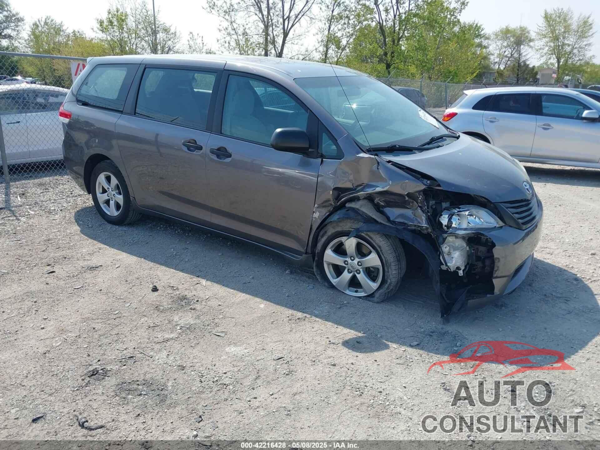 TOYOTA SIENNA 2011 - 5TDKA3DC8BS007015