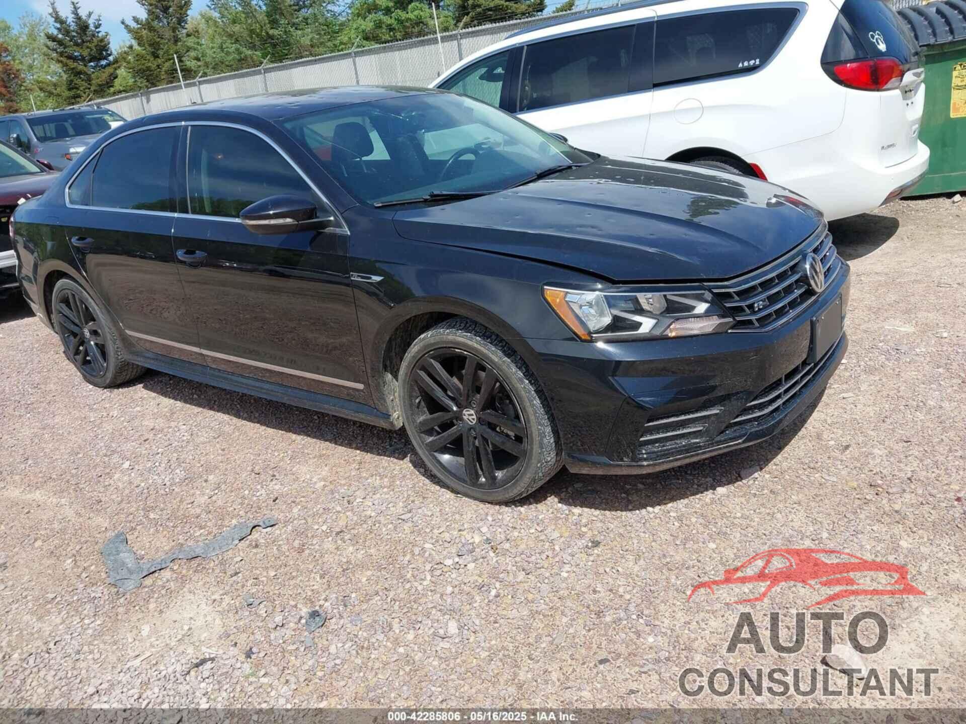 VOLKSWAGEN PASSAT 2017 - 1VWDT7A39HC066015