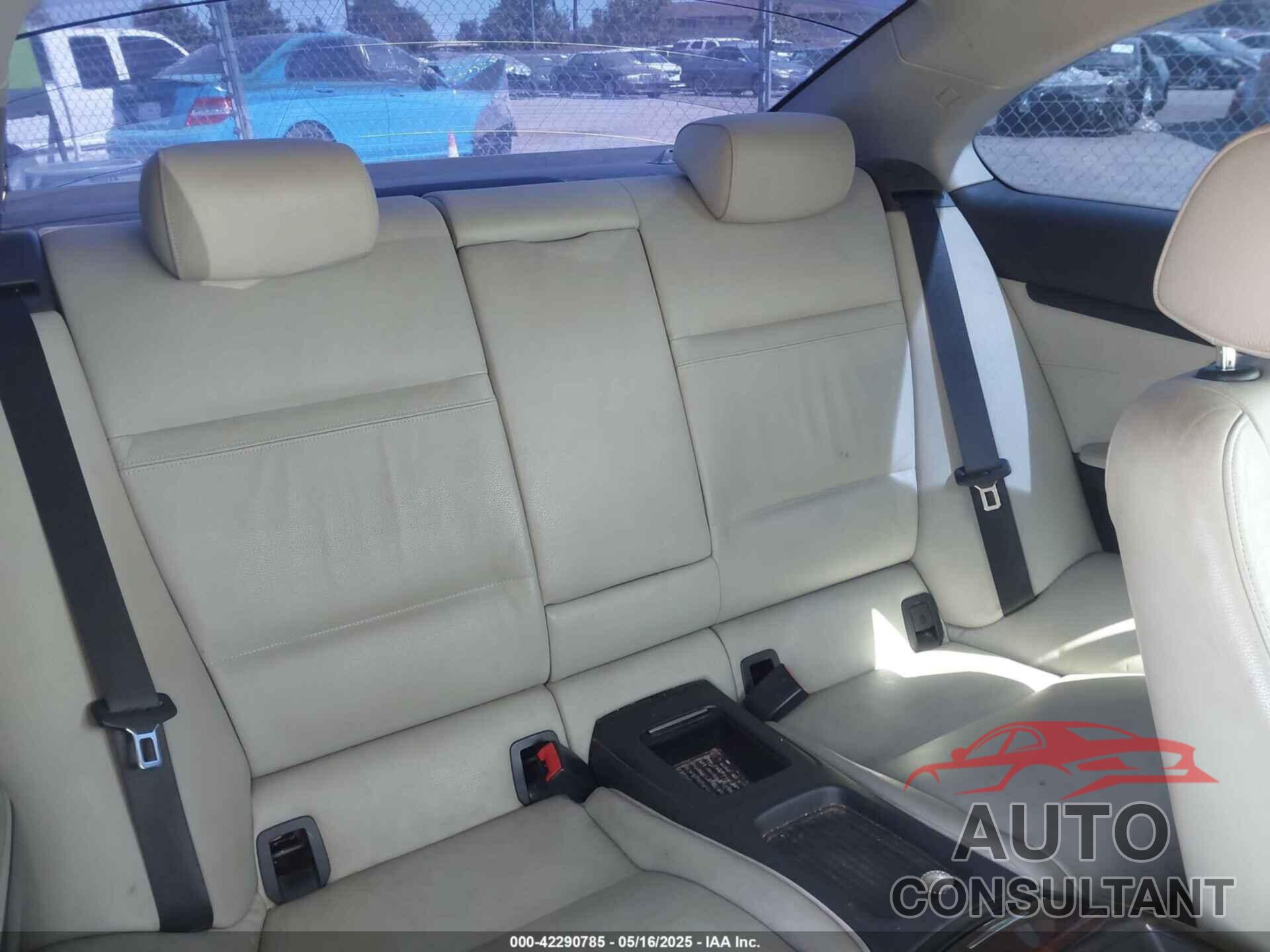 BMW 328I 2009 - WBAWC33599PU83743