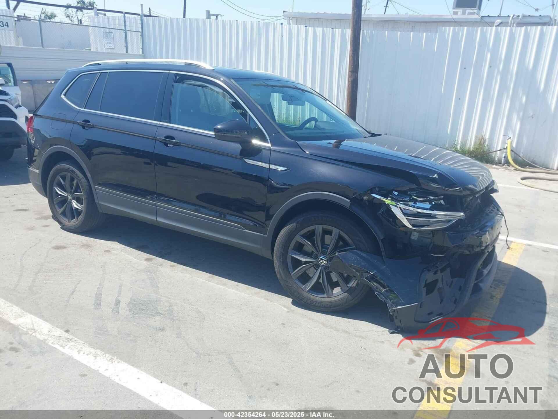 VOLKSWAGEN TIGUAN 2022 - 3VV3B7AX3NM016534