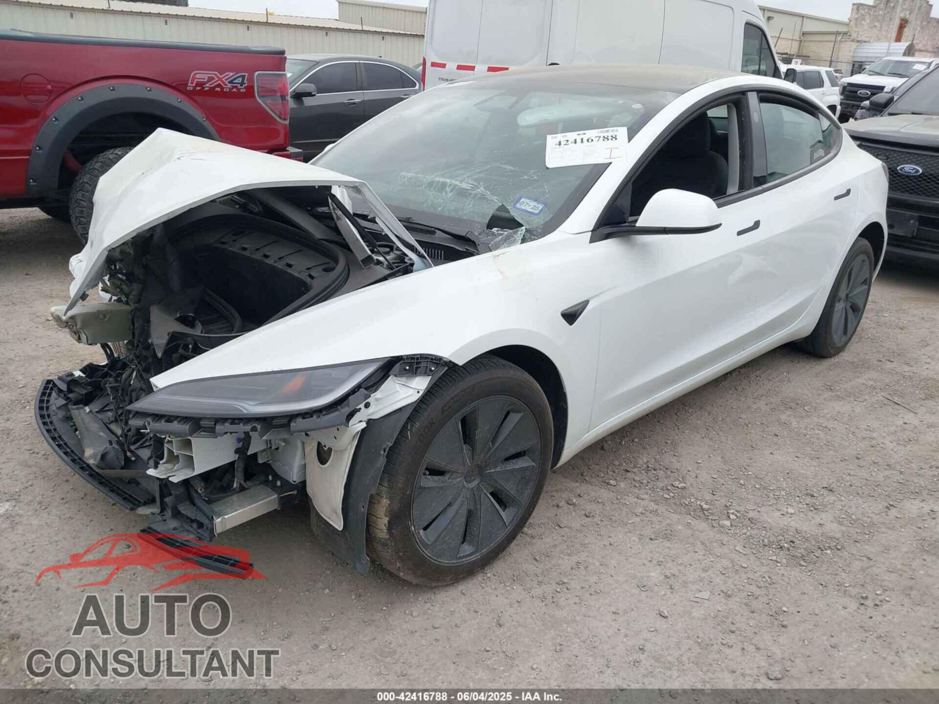 TESLA MODEL 3 2024 - 5YJ3E1EA7RF772127