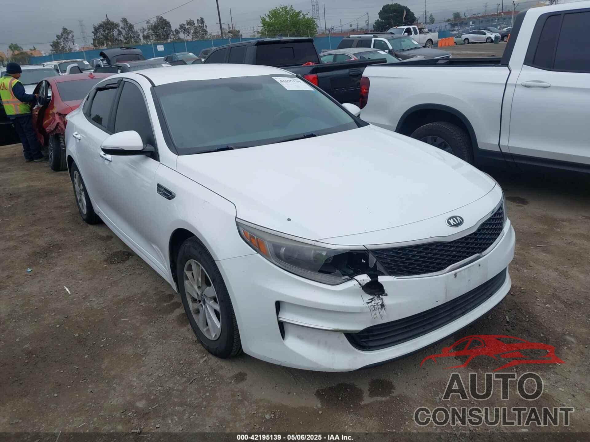 KIA OPTIMA 2018 - 5XXGT4L36JG178871