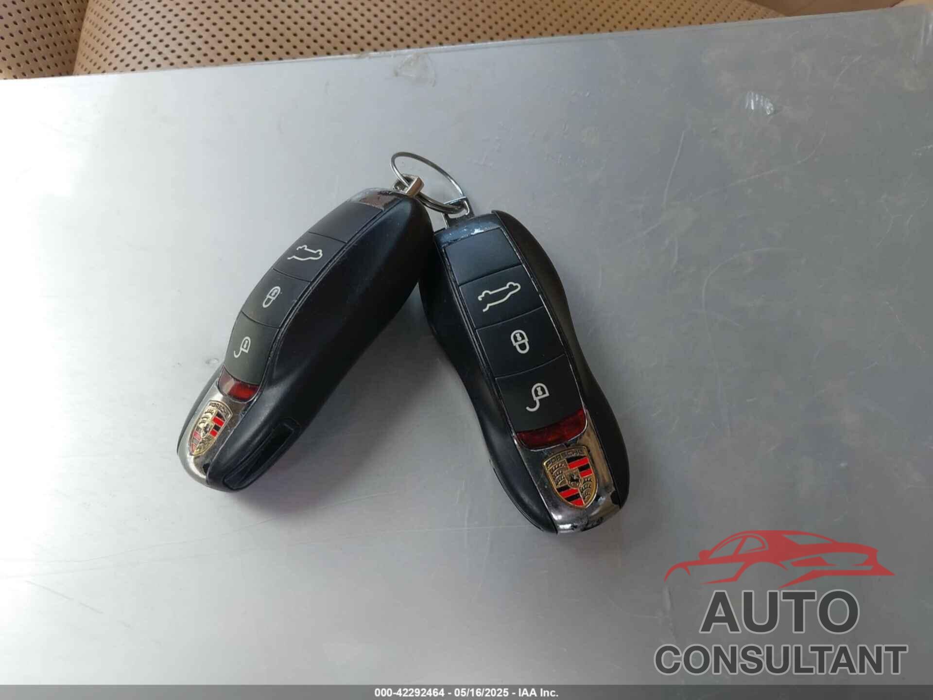 PORSCHE MACAN 2017 - WP1AA2A59HLB04714