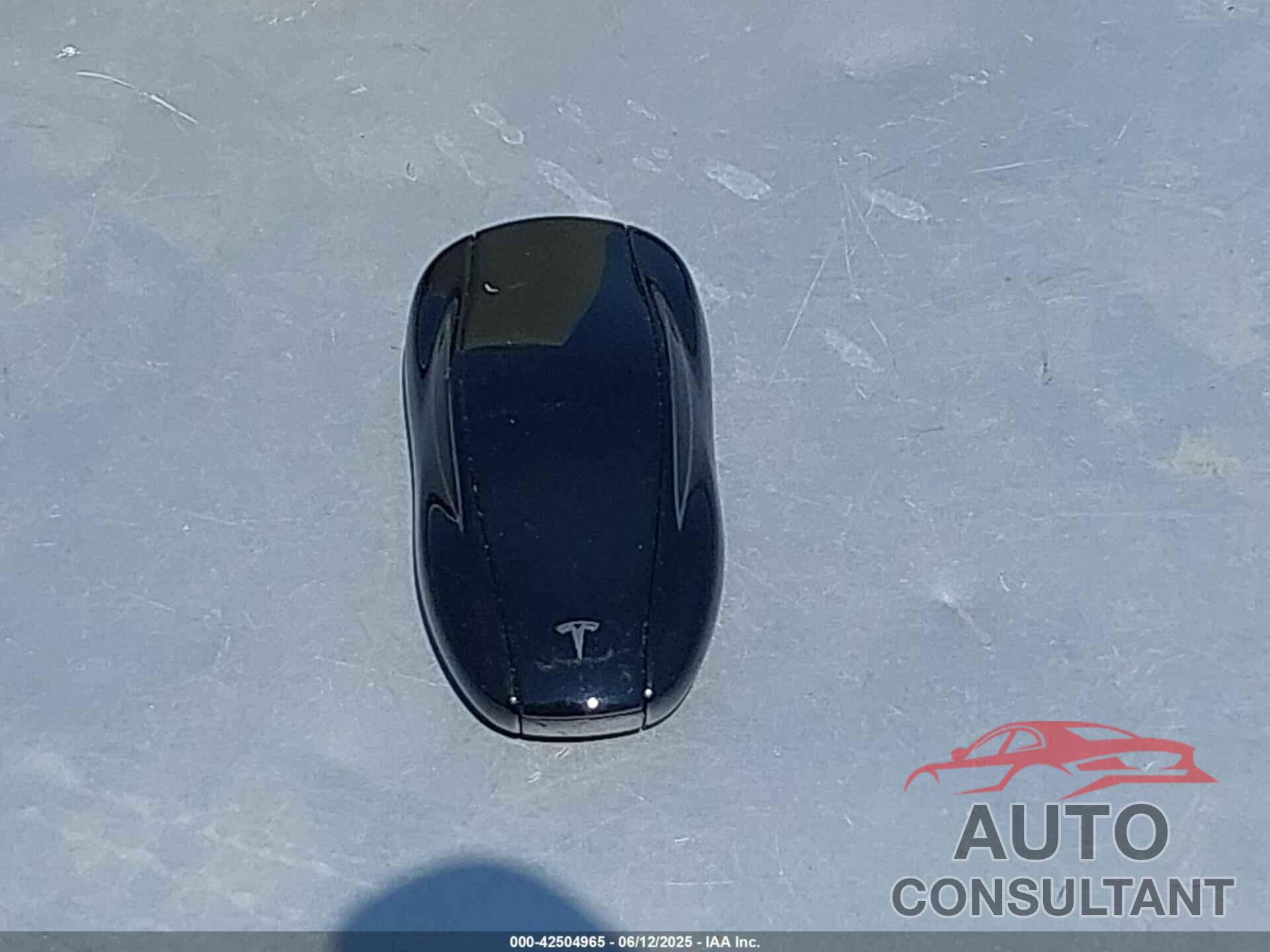TESLA MODEL S 2022 - 5YJSA1E54NF458973