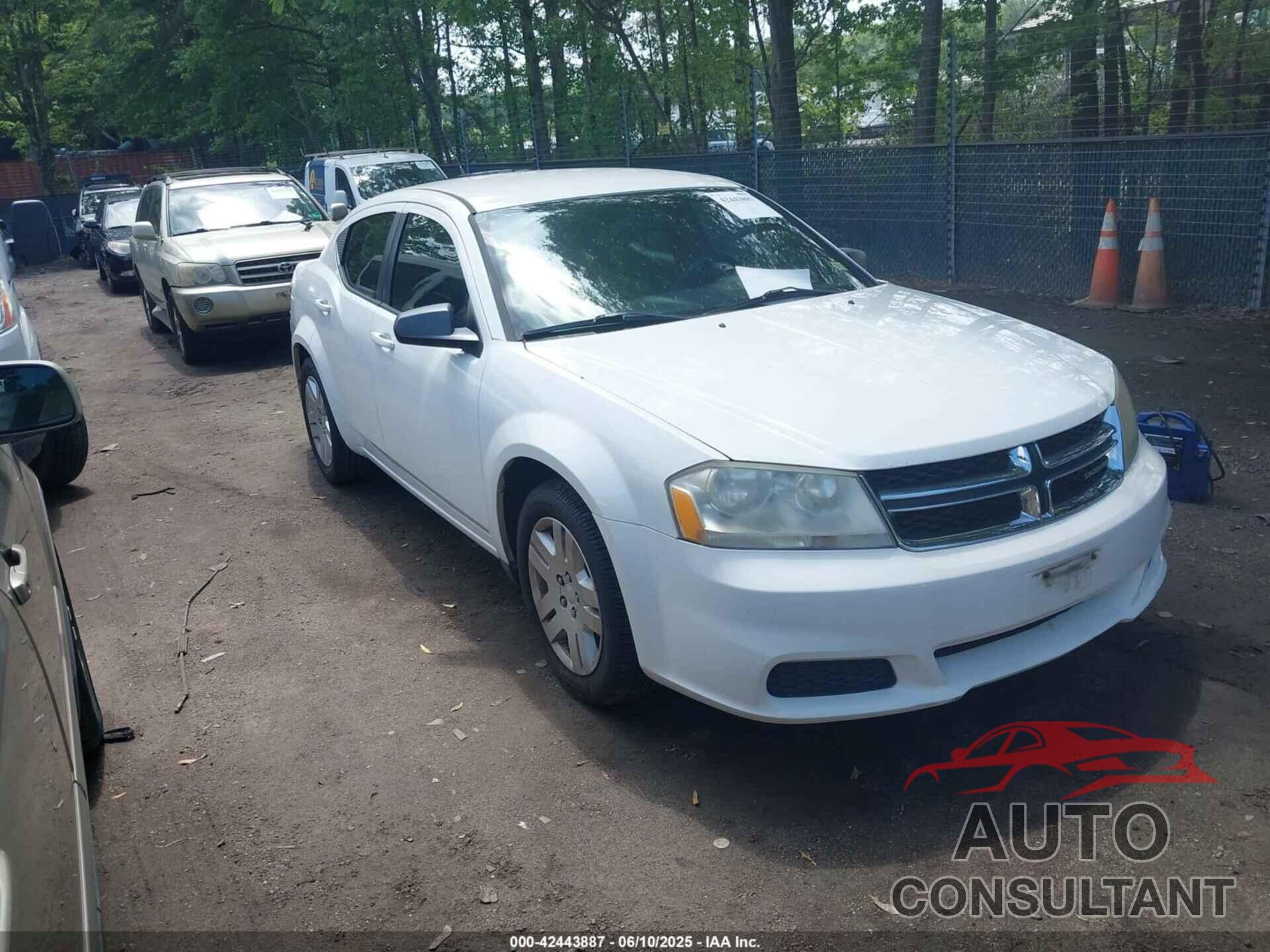 DODGE AVENGER 2011 - 1B3BD4FB8BN514828