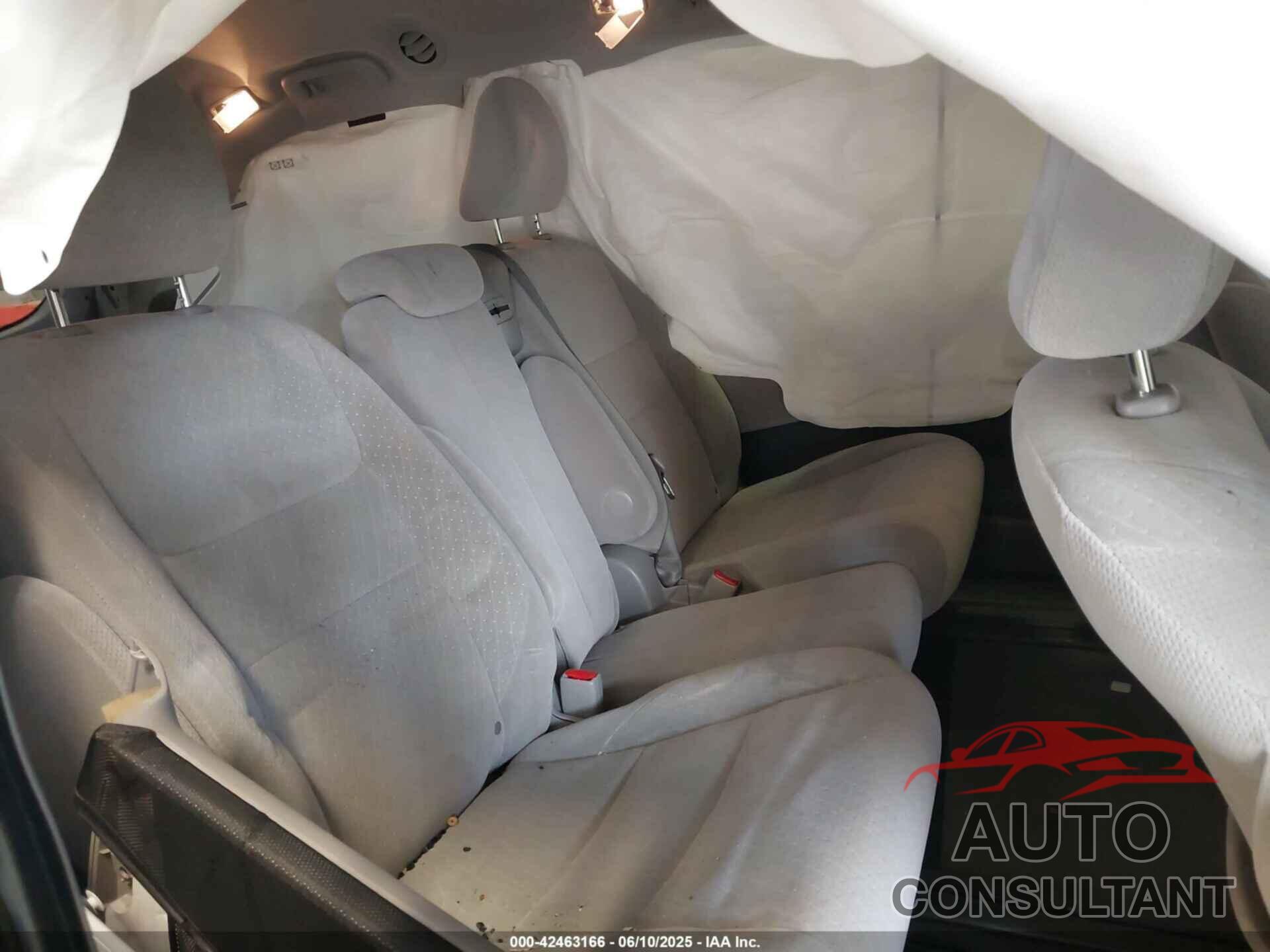 TOYOTA SIENNA 2017 - 5TDKZ3DC1HS825297