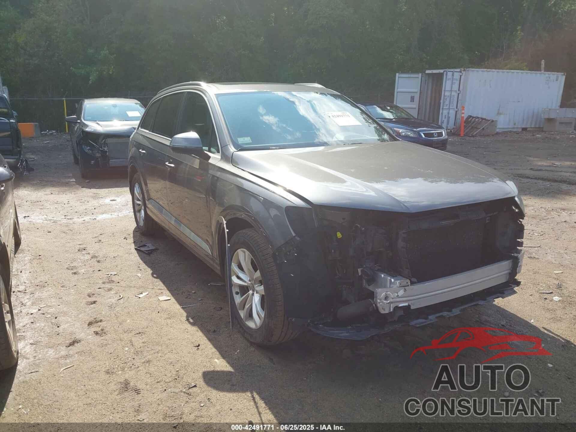 AUDI Q7 2018 - WA1LHAF73JD033319