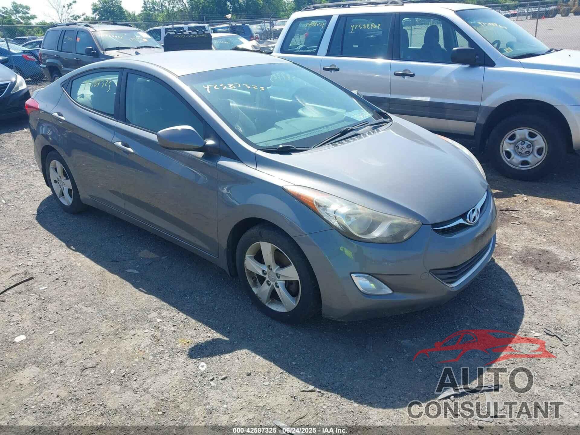 HYUNDAI ELANTRA 2013 - 5NPDH4AE6DH350348
