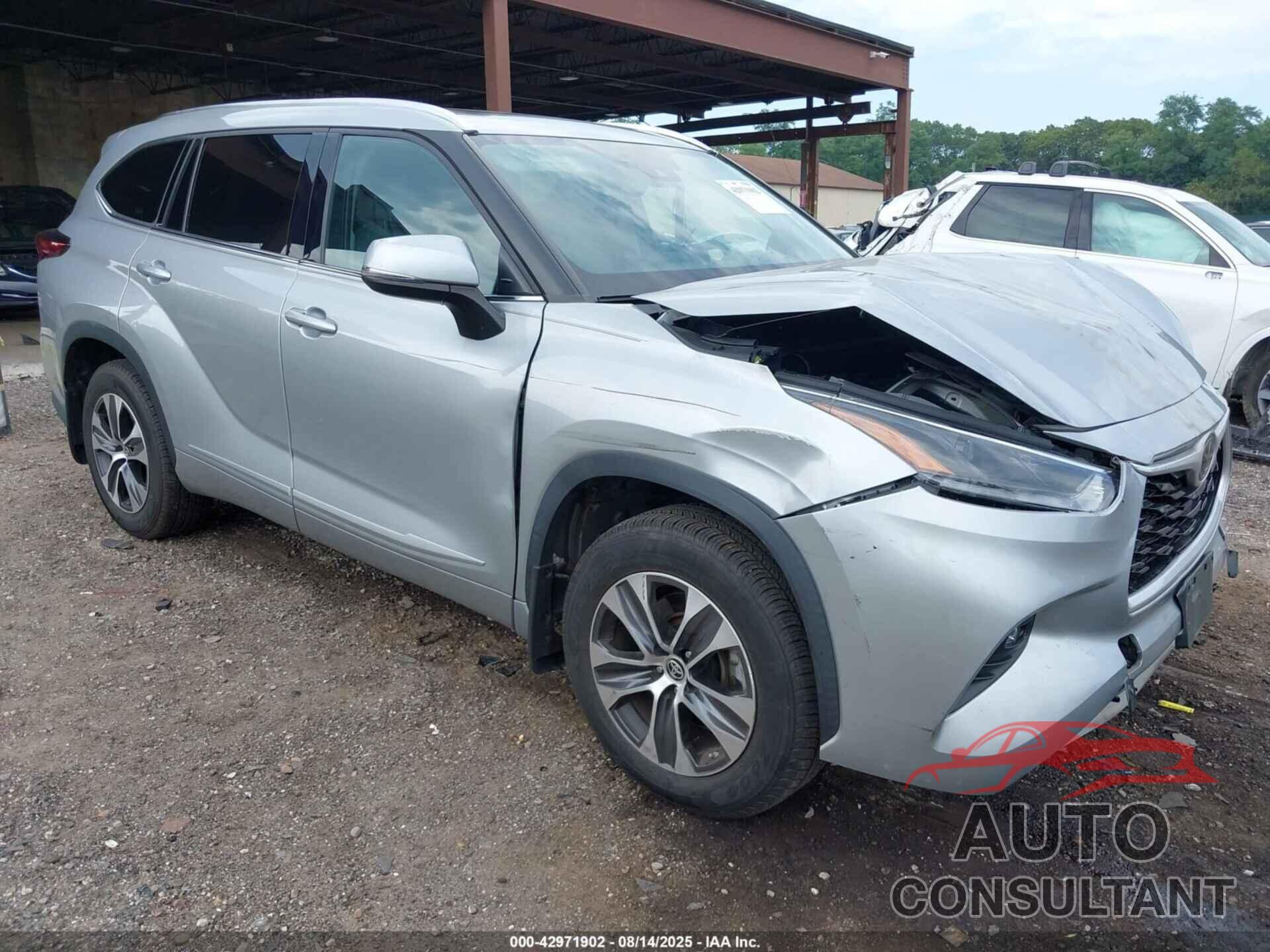 TOYOTA HIGHLANDER 2021 - 5TDGZRBH4MS082393