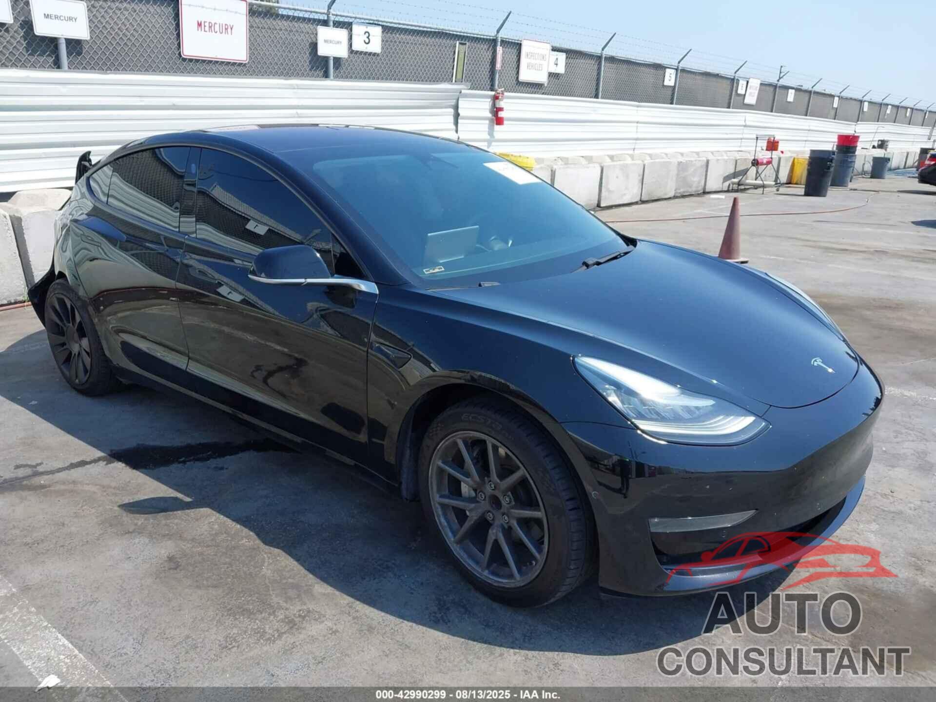 TESLA MODEL 3 2018 - 5YJ3E1EA2JF011381