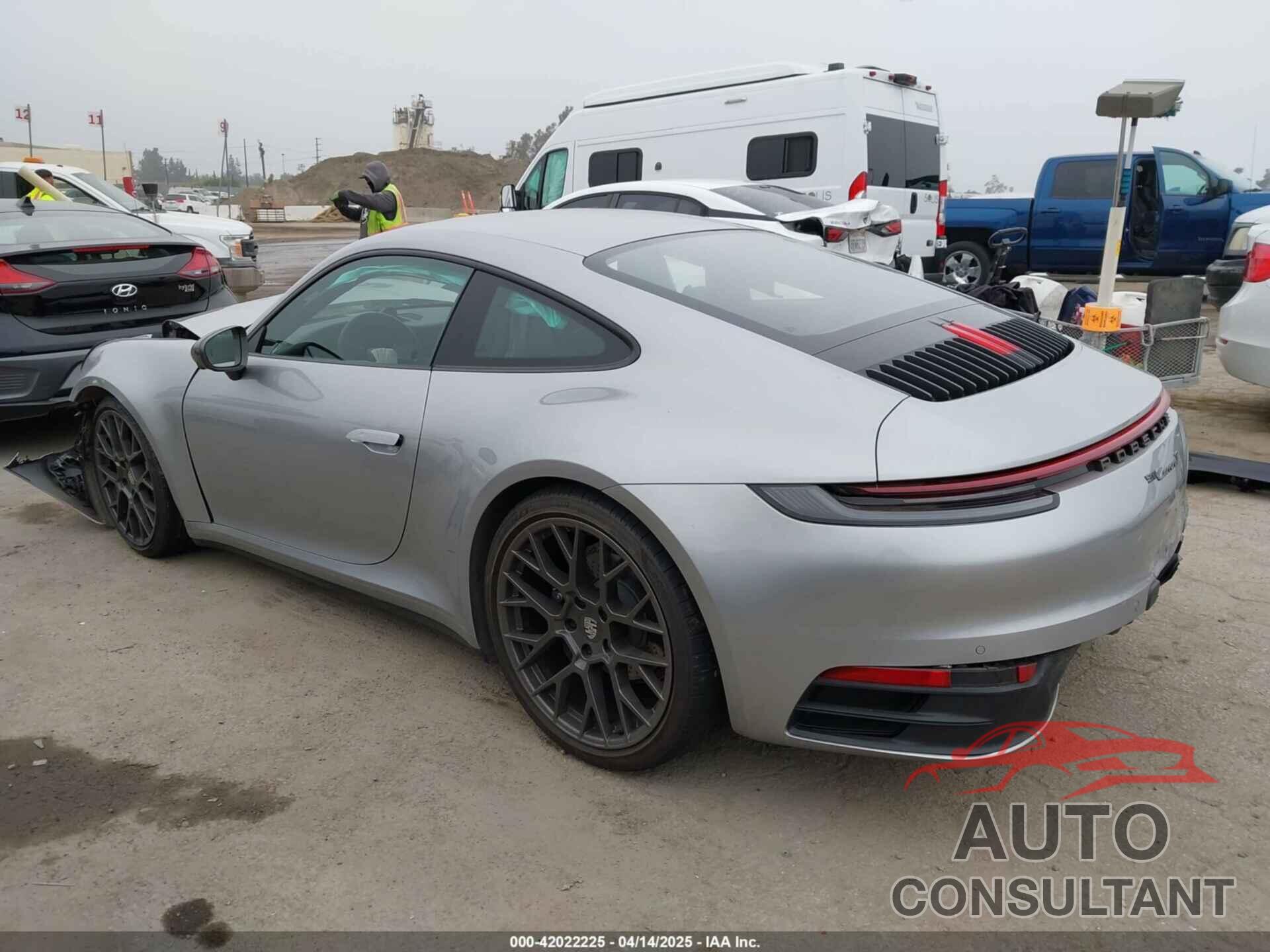 PORSCHE 911 2023 - WP0AA2A93PS206048