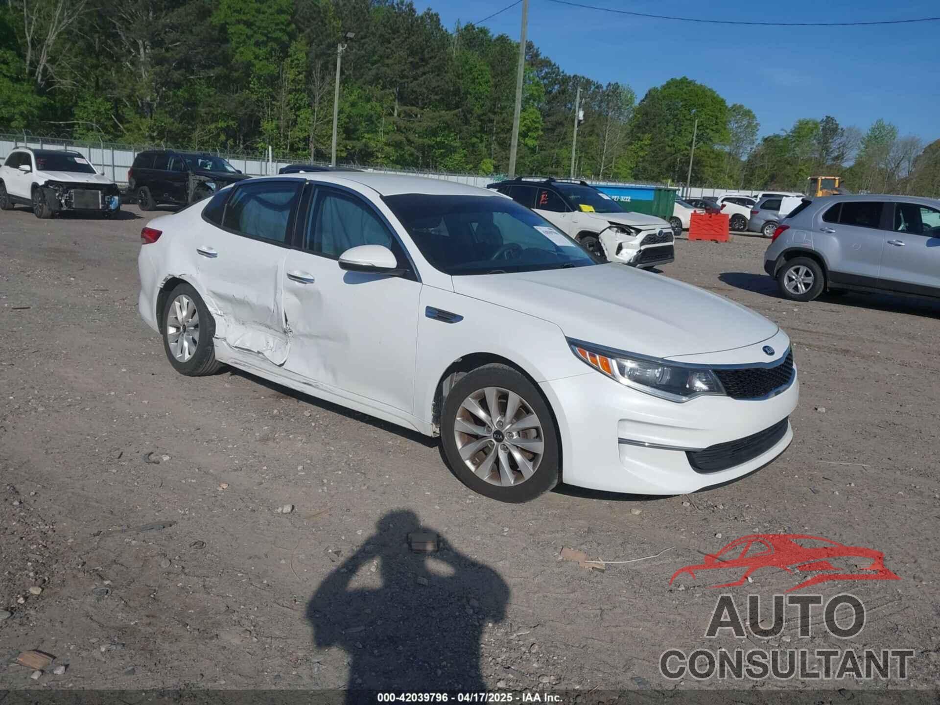 KIA OPTIMA 2017 - 5XXGT4L30HG156861