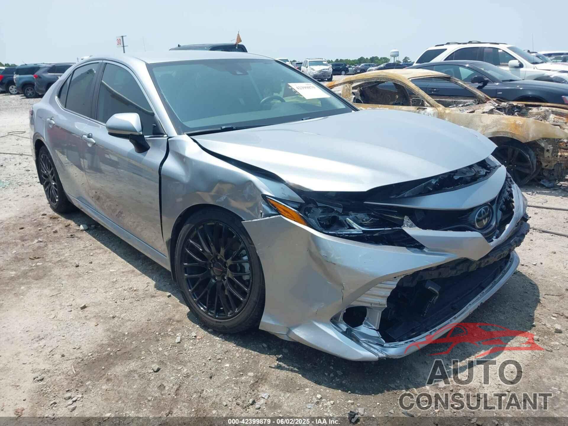 TOYOTA CAMRY 2020 - 4T1C11AK4LU904541