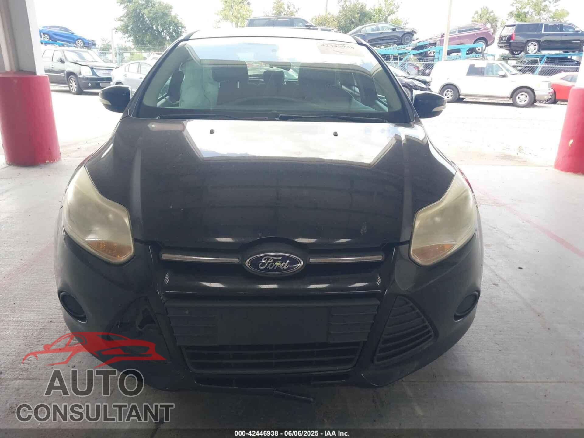 FORD FOCUS 2014 - 1FADP3K26EL200261
