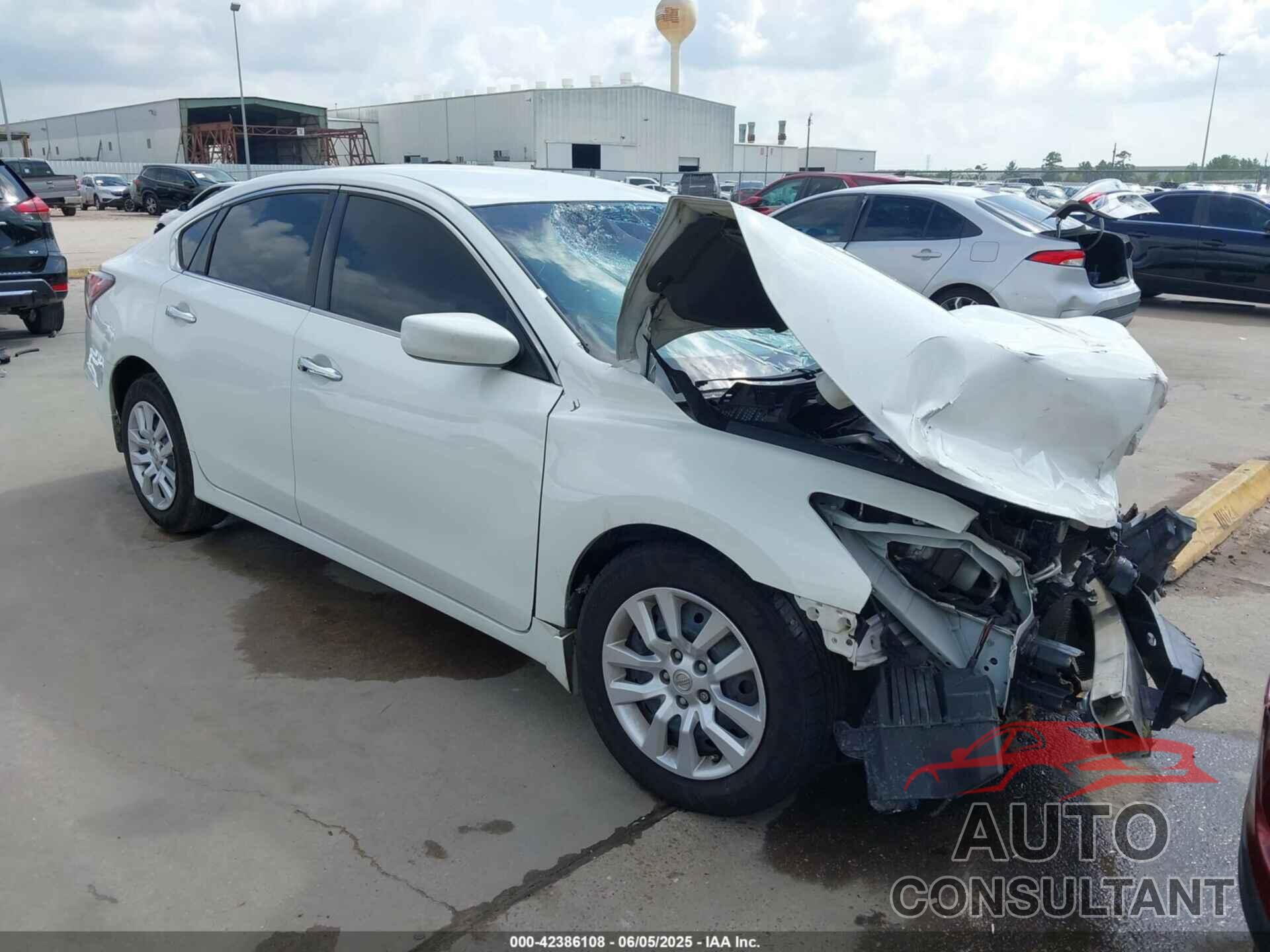 NISSAN ALTIMA 2015 - 1N4AL3AP4FN880162