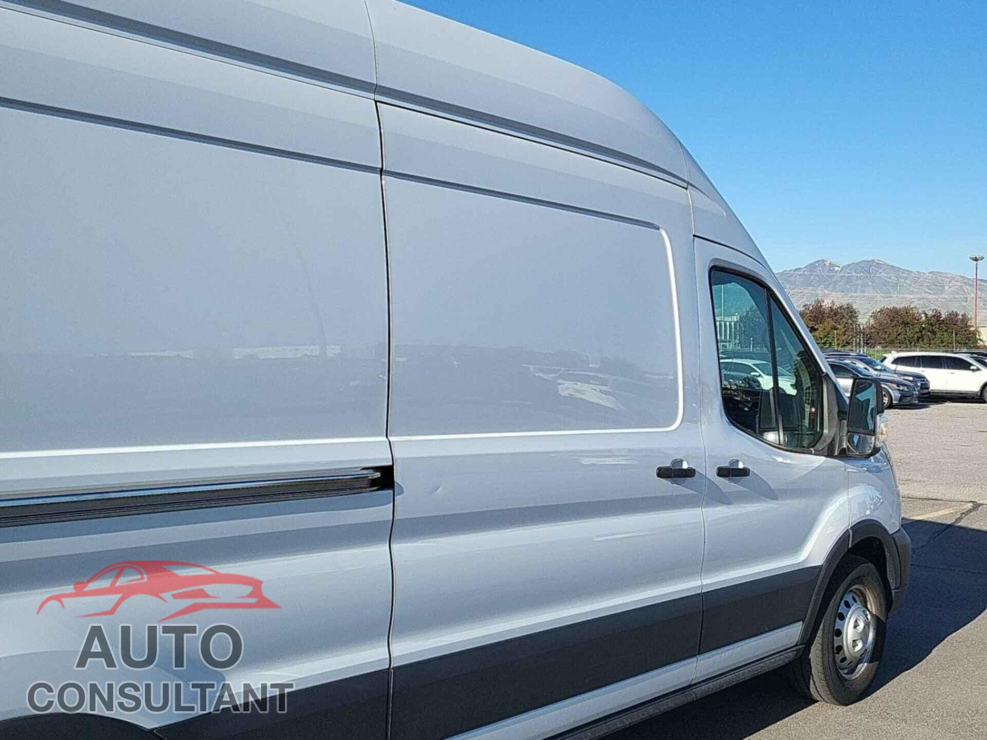 FORD TRANSIT 2020 - 1FTBR3UG1LKB26139