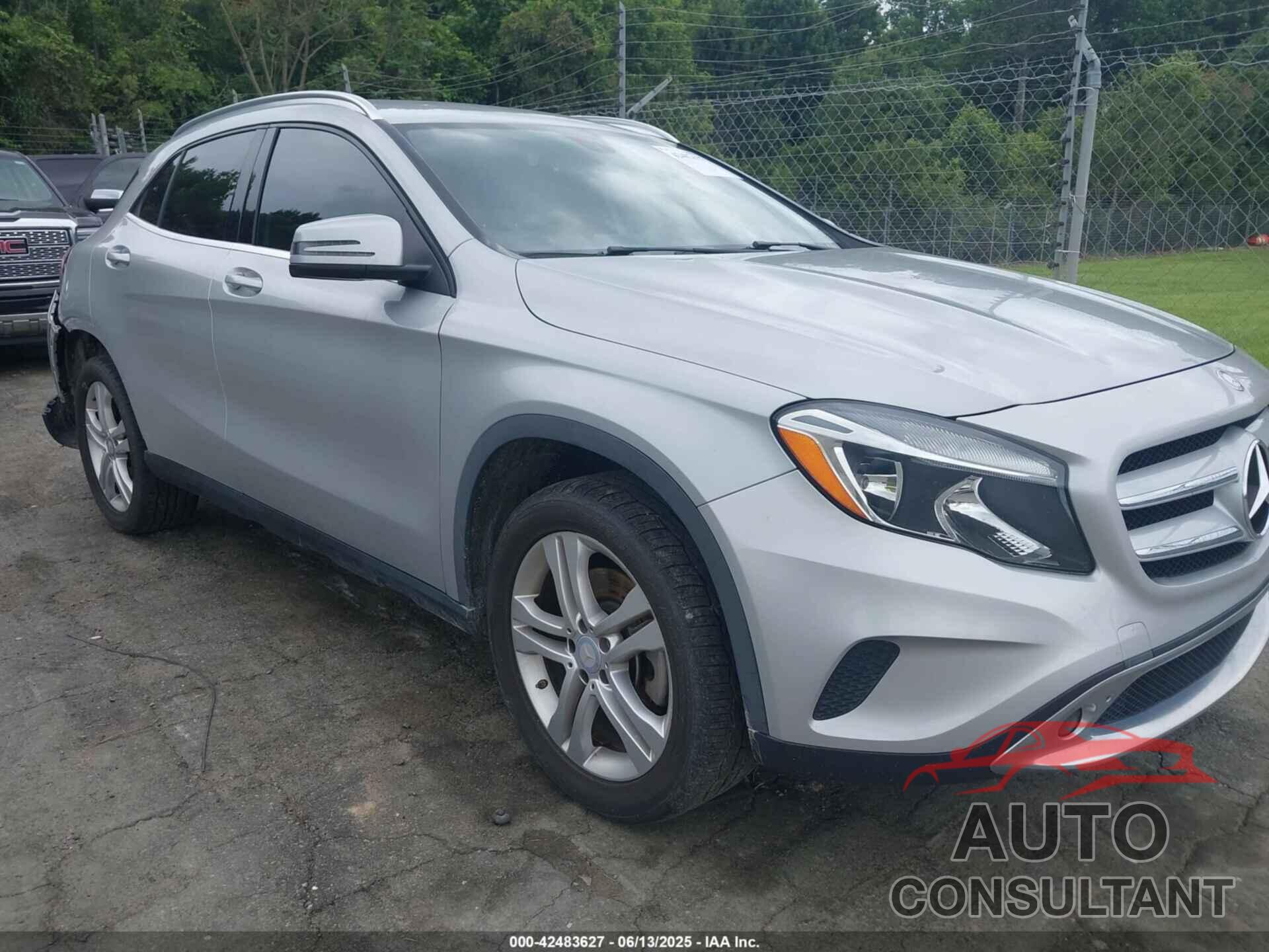 MERCEDES-BENZ GLA 250 2015 - WDCTG4GB5FJ176997