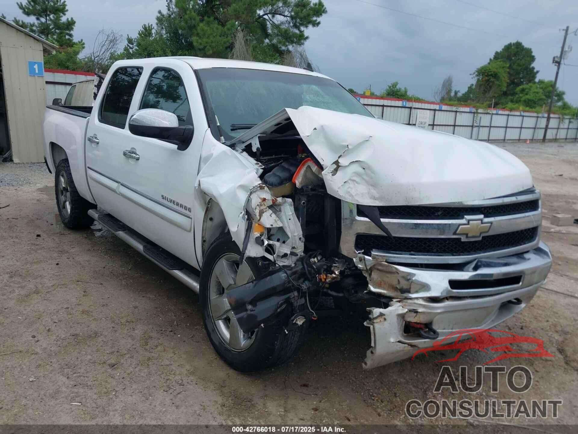 CHEVROLET SILVERADO 1500 2011 - 3GCPCSE04BG373602