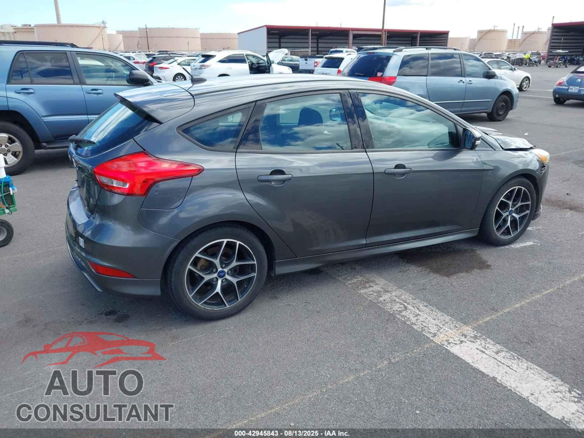 FORD FOCUS 2016 - 1FADP3K29GL399471