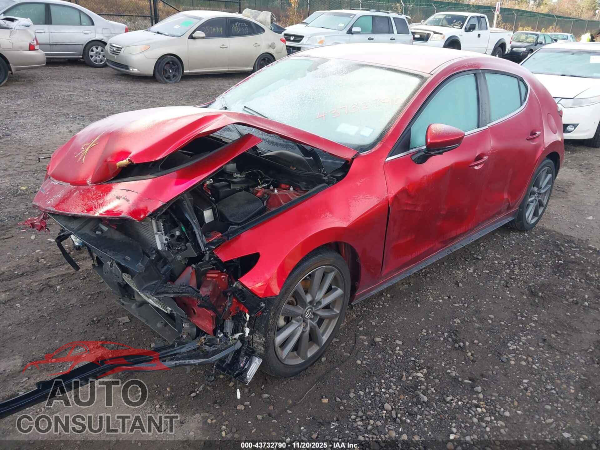 MAZDA MAZDA3 2021 - JM1BPBKL3M1313258