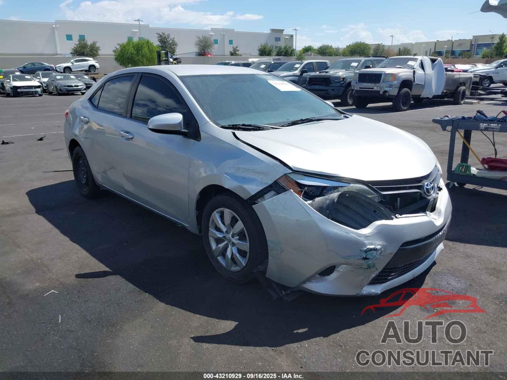 TOYOTA COROLLA 2015 - 5YFBURHE4FP232844