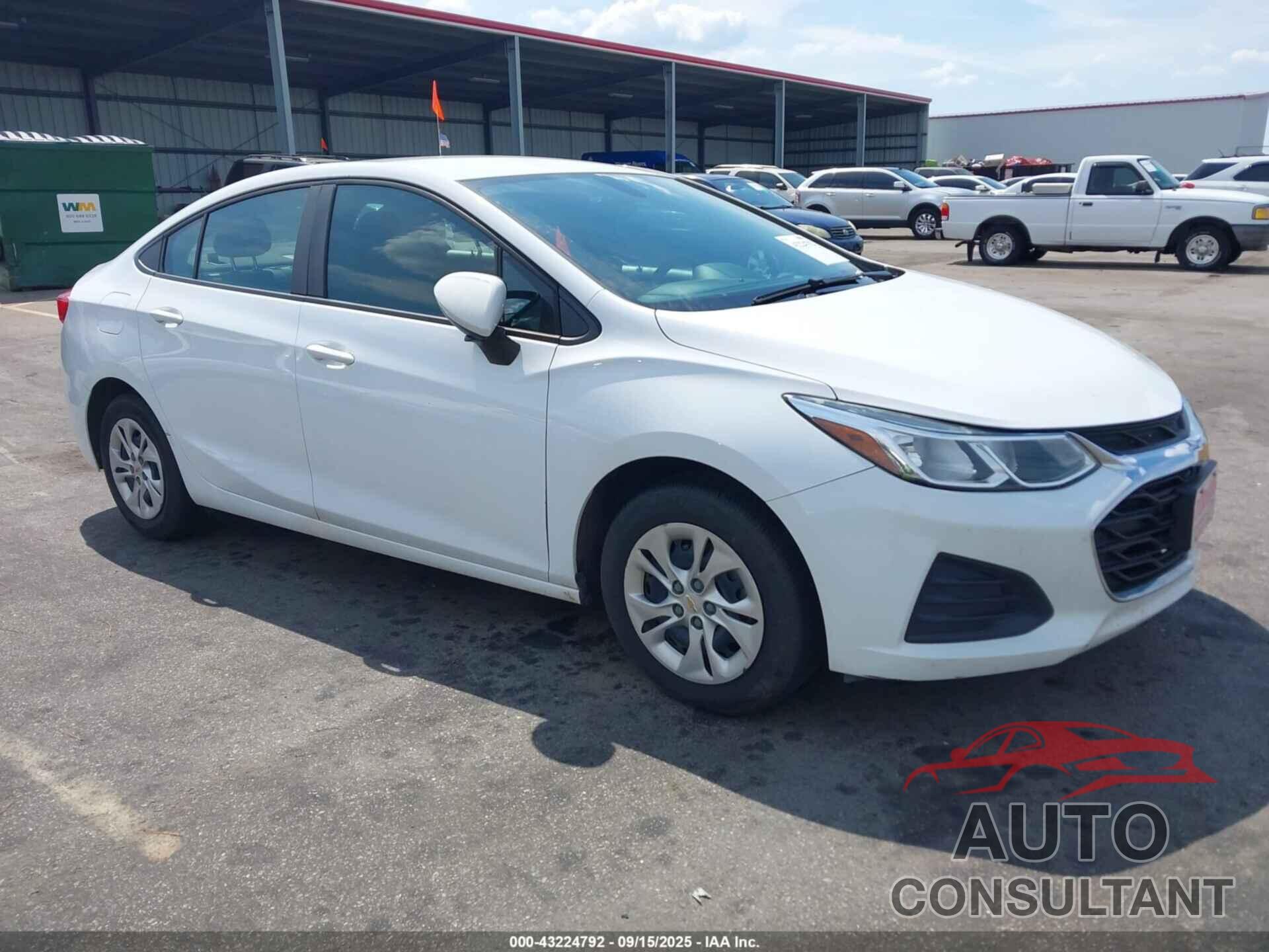 CHEVROLET CRUZE 2019 - 1G1BC5SM3K7150748