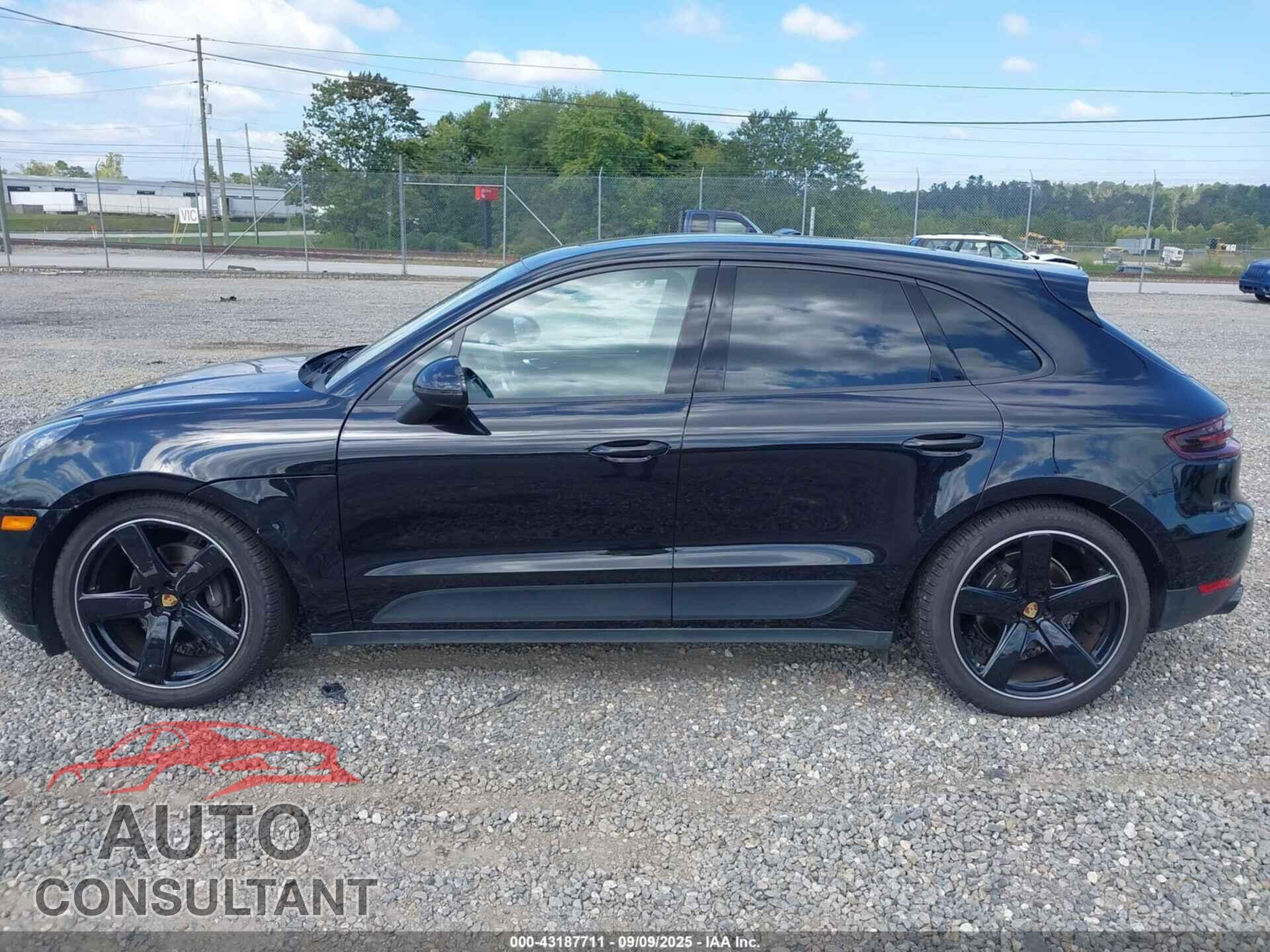 PORSCHE MACAN 2018 - WP1AA2A59JLB20739