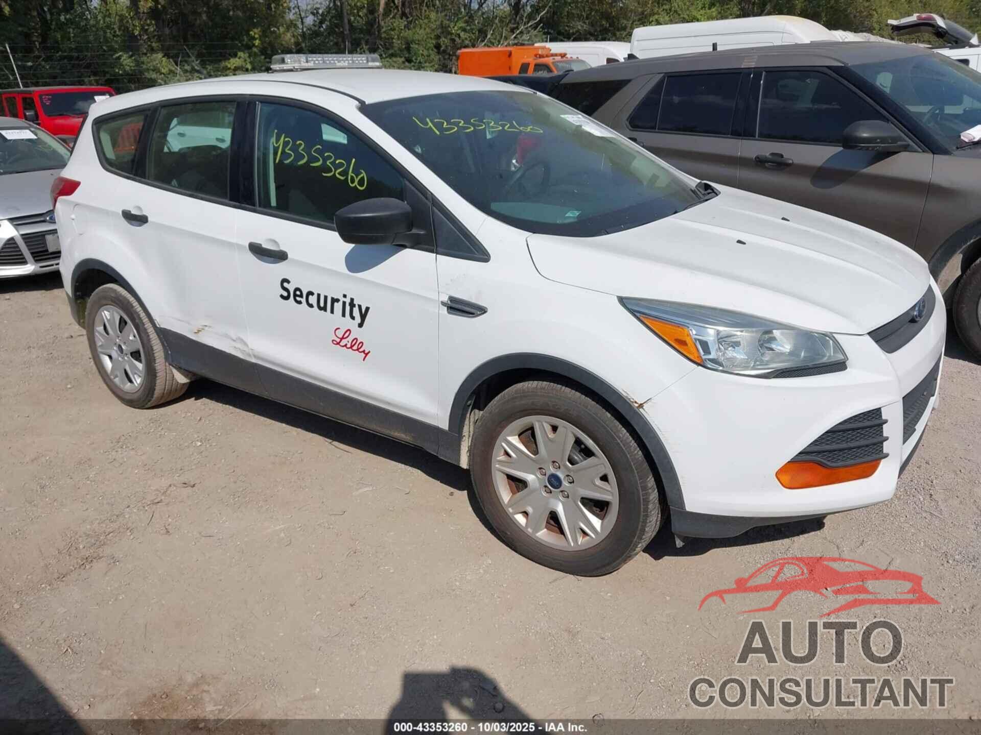 FORD ESCAPE 2016 - 1FMCU0F71GUB56021