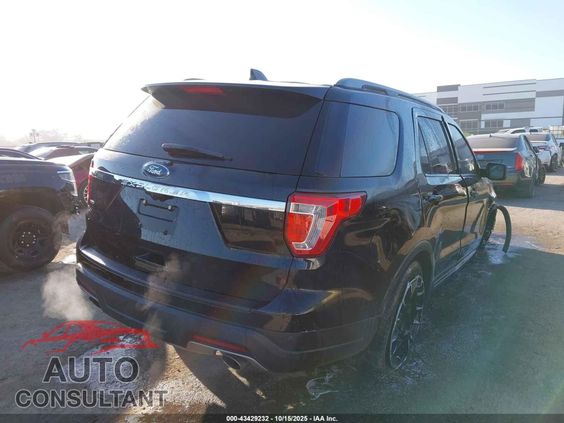 FORD EXPLORER 2018 - 1FM5K7D87JGB77576