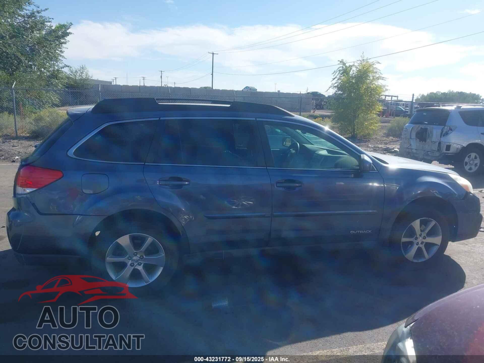 SUBARU OUTBACK 2014 - 4S4BRBLC2E3324083