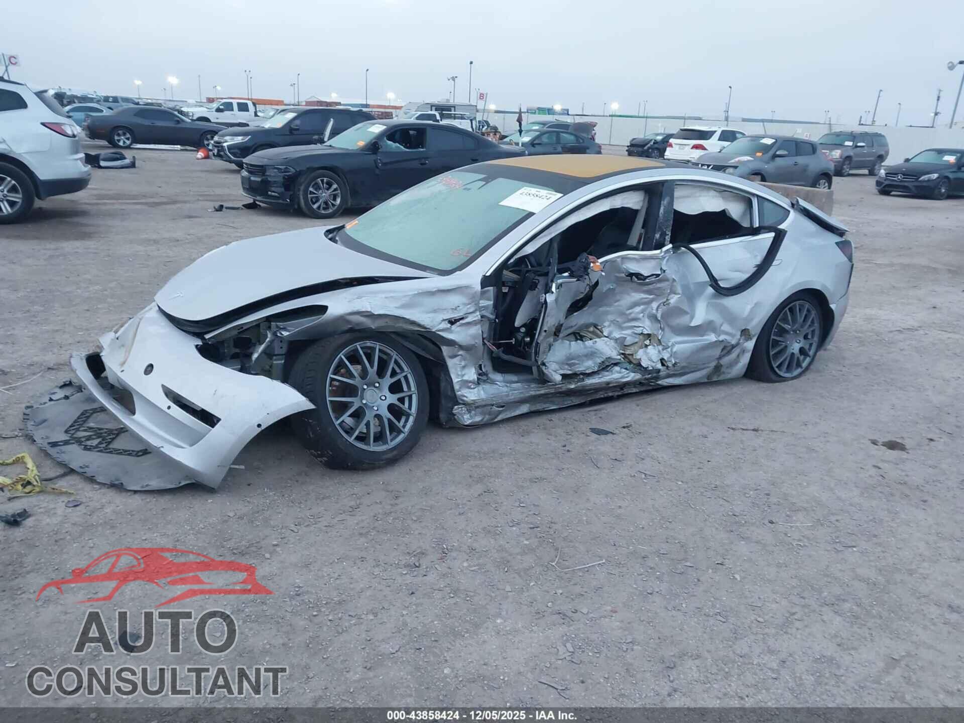 TESLA MODEL 3 2018 - 5YJ3E1EBXJF089934