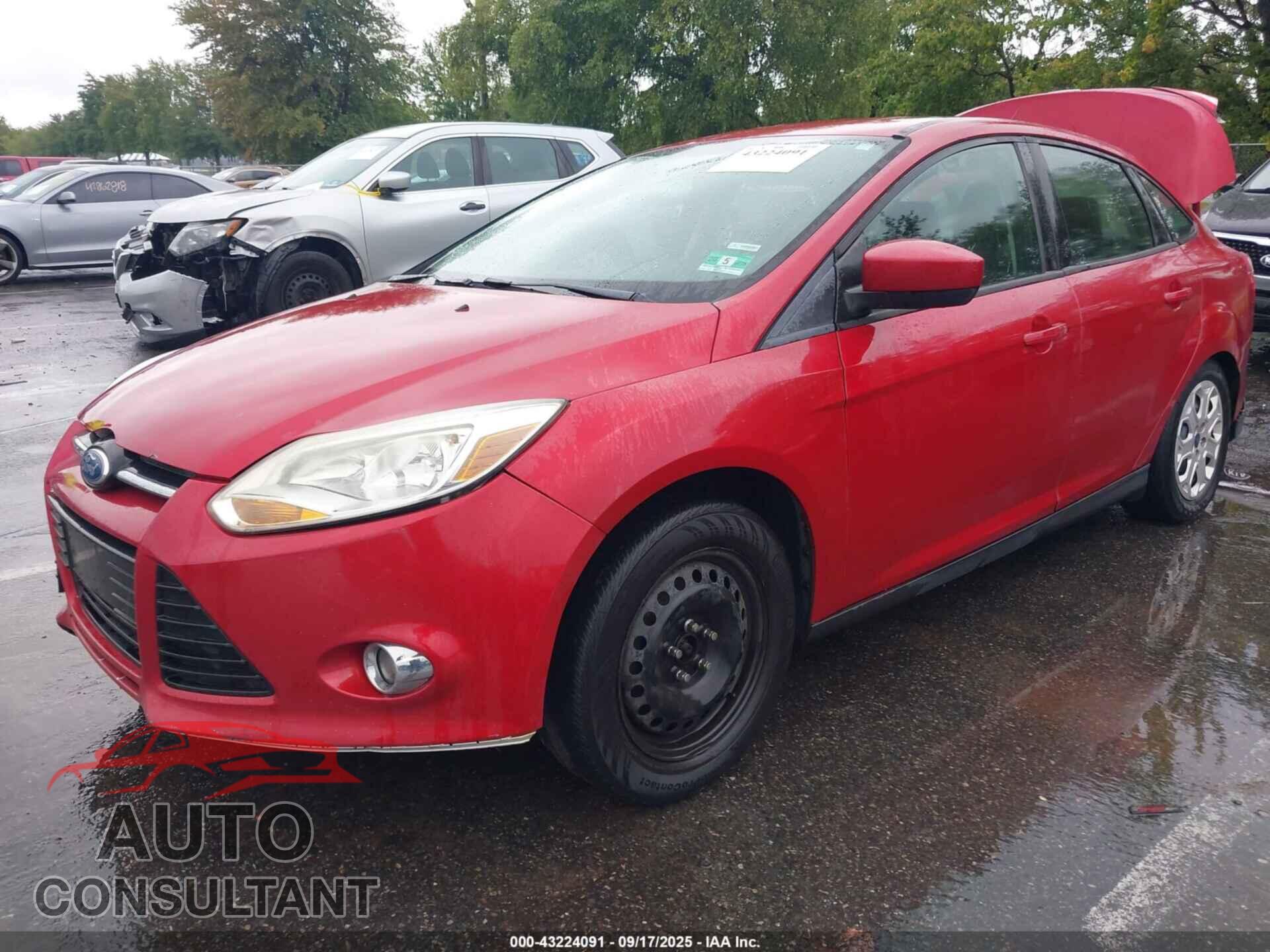 FORD FOCUS 2012 - 1FAHP3F28CL255786