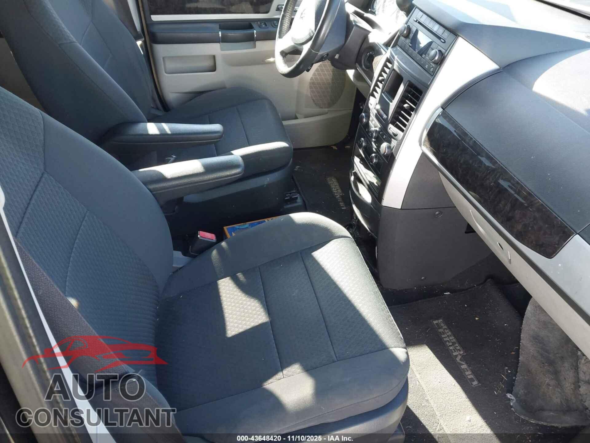 DODGE GRAND CARAVAN 2010 - 2D4RN5D17AR314537