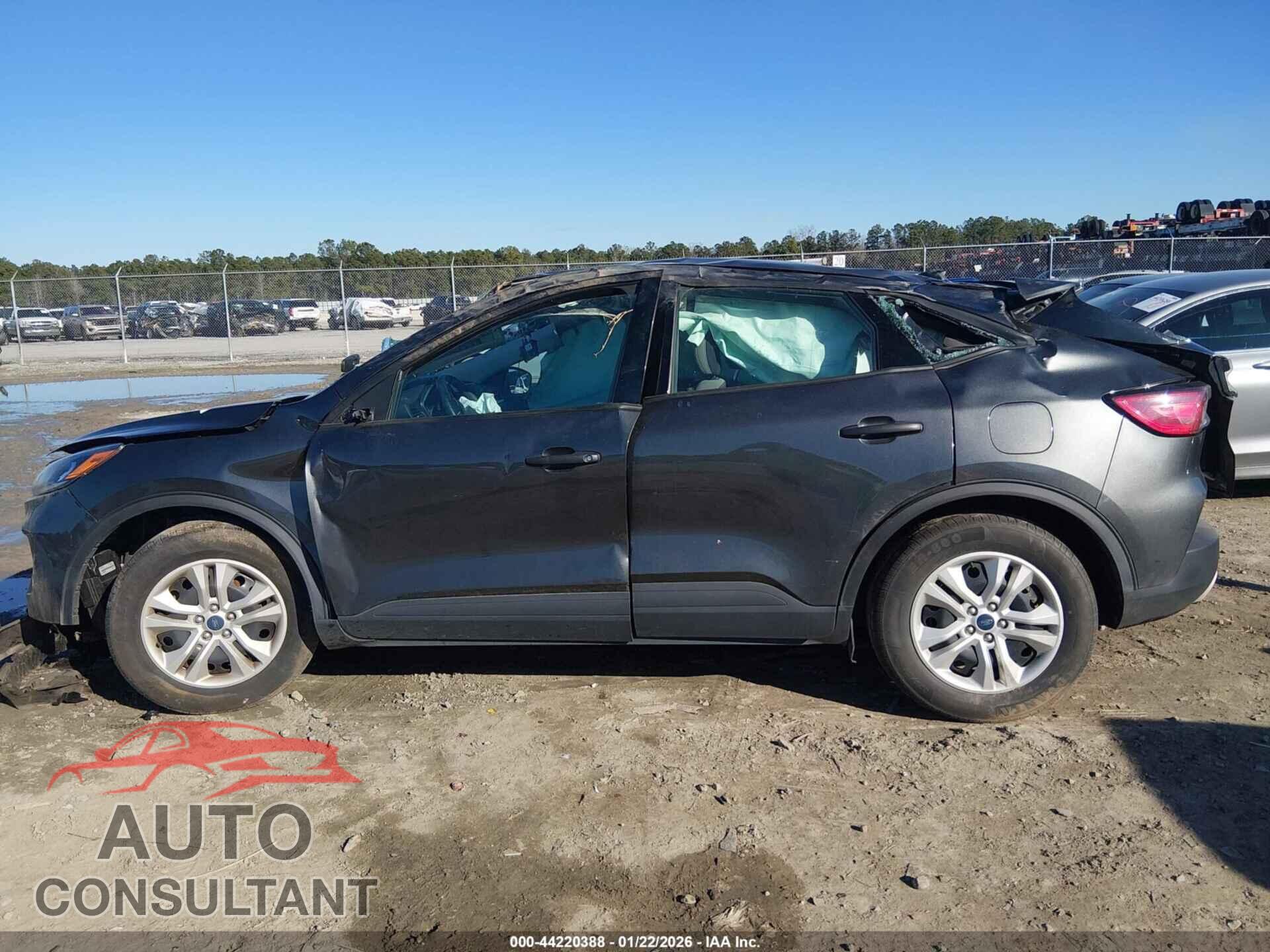 FORD ESCAPE 2020 - 1FMCU0F60LUA46580