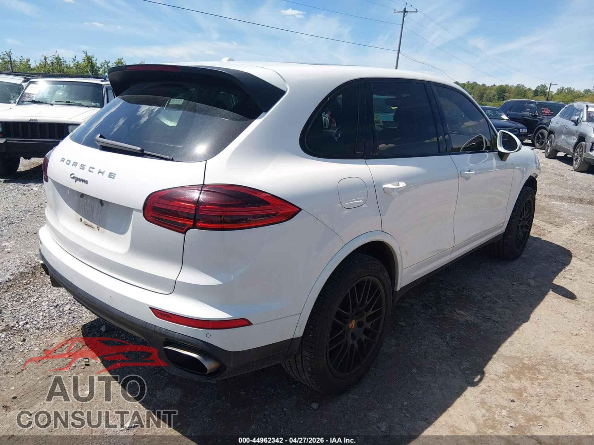 PORSCHE CAYENNE 2017 - WP1AA2A26HKA91061