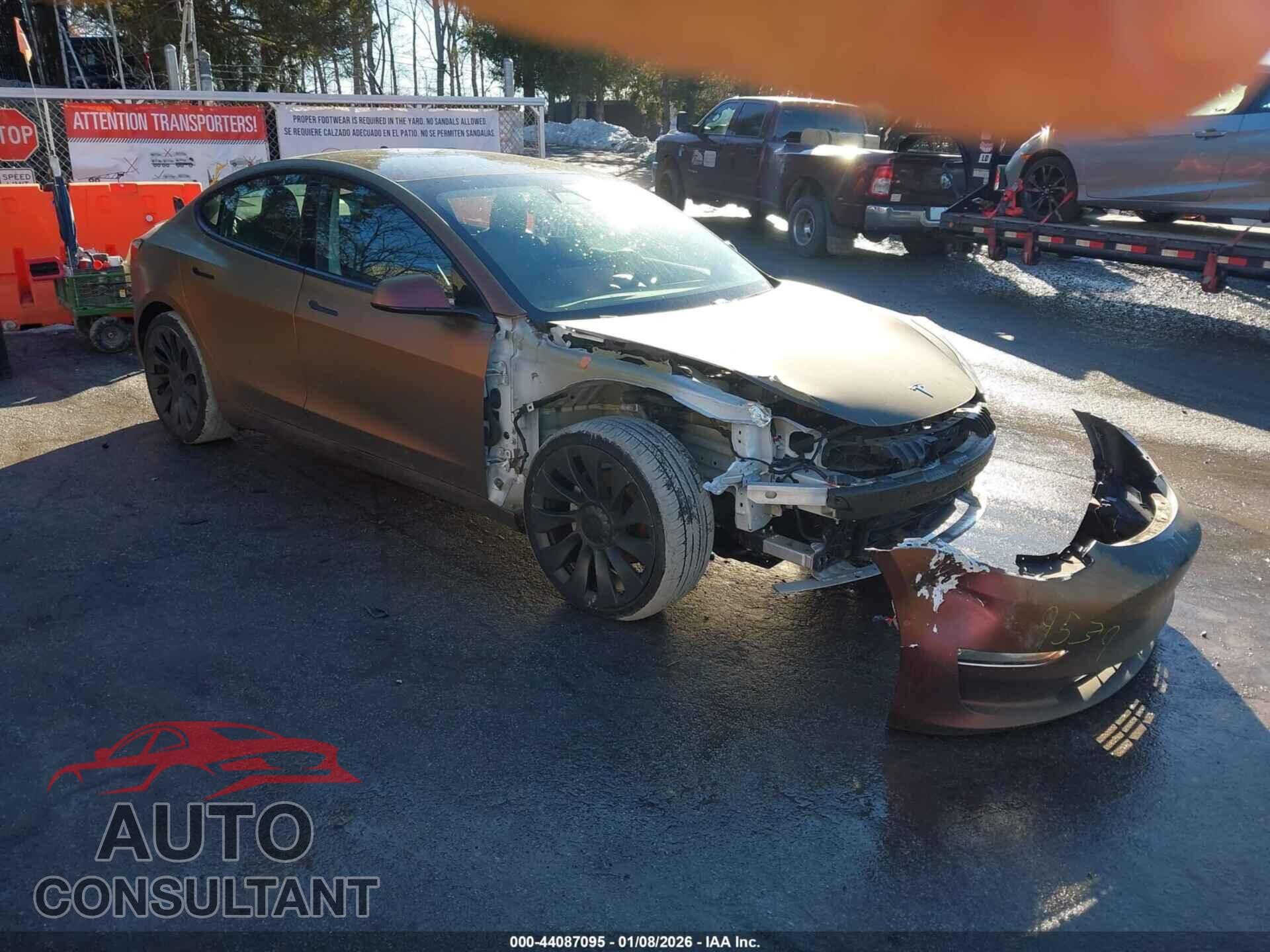 TESLA MODEL 3 2021 - 5YJ3E1EB0MF055571