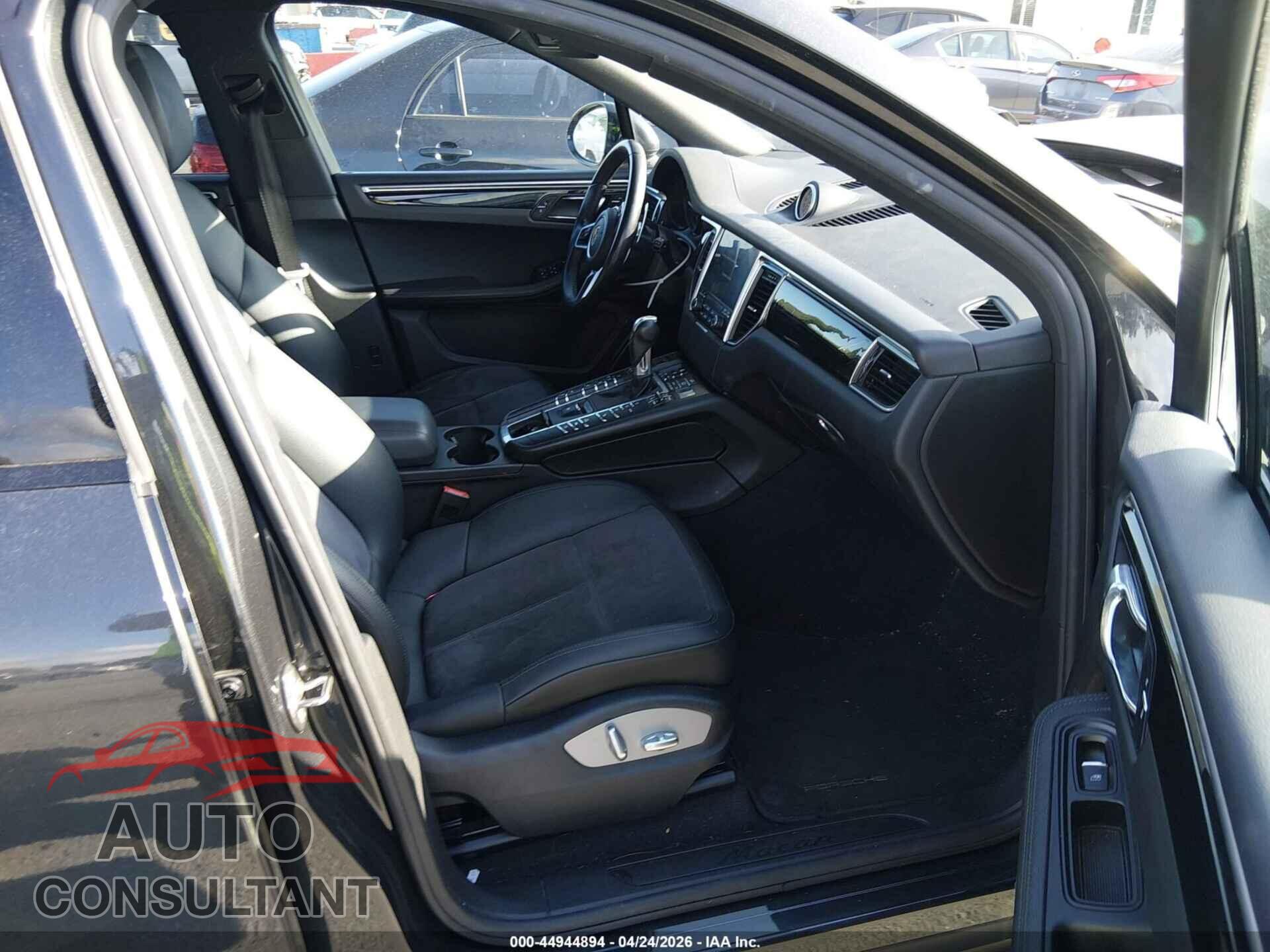 PORSCHE MACAN 2017 - WP1AA2A58HLB80005